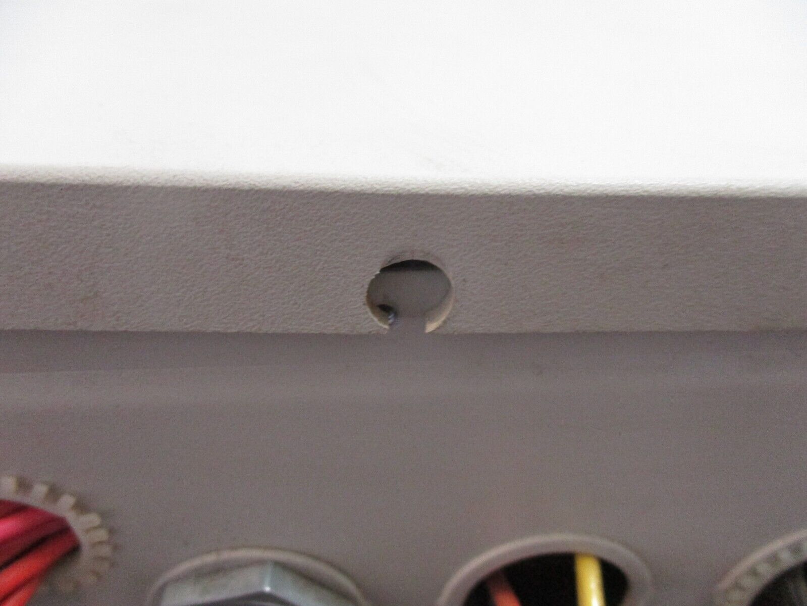Allen-Bradley 1336 AC Drive 1336-B005-EAD-S1 Ser. A 5HP 3Ph *No Cover Screw*