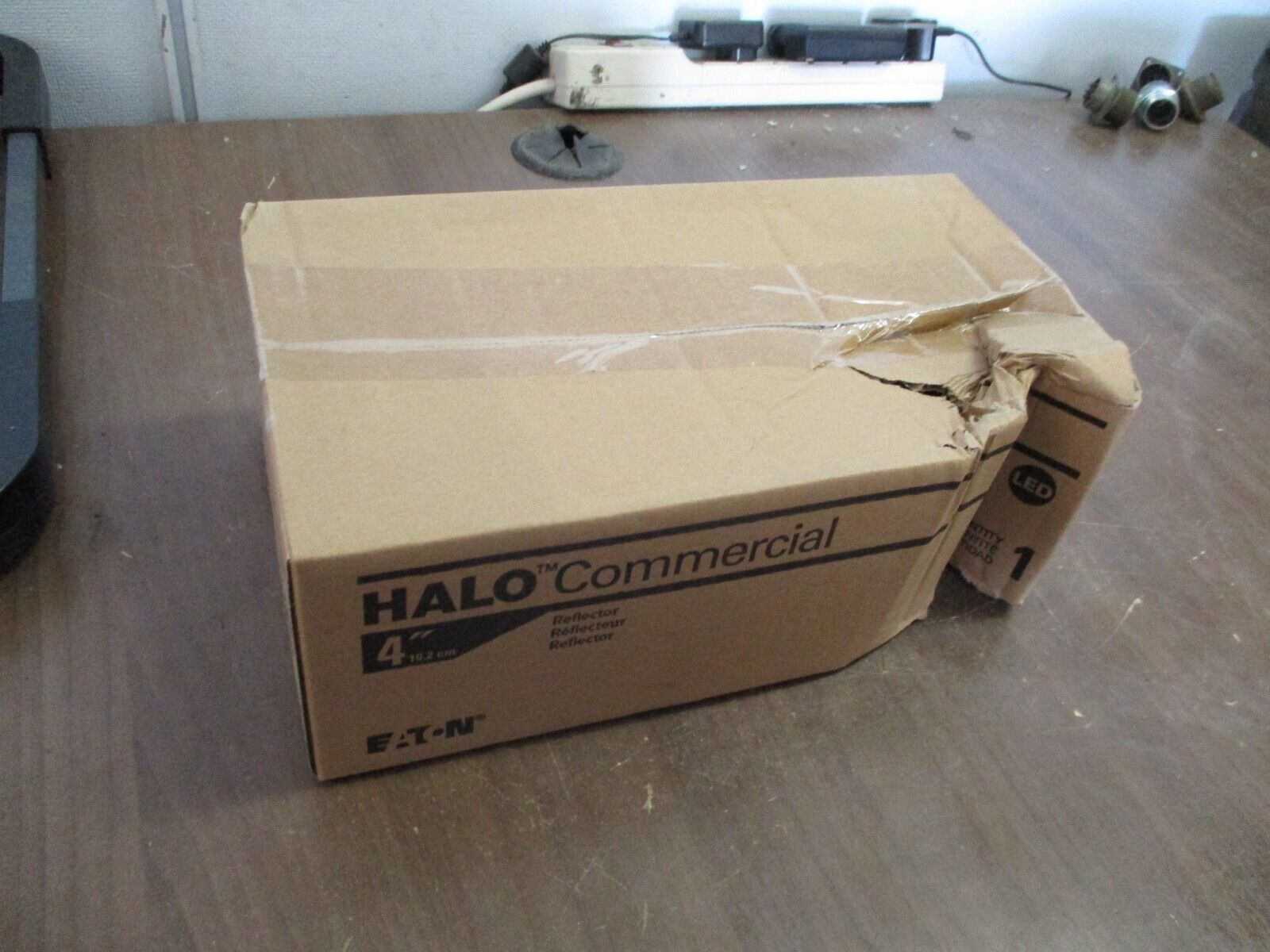 Eaton Halo Commercial Rotatable Wall Wash Reflector 41RWWW 4" Lens Self Flange