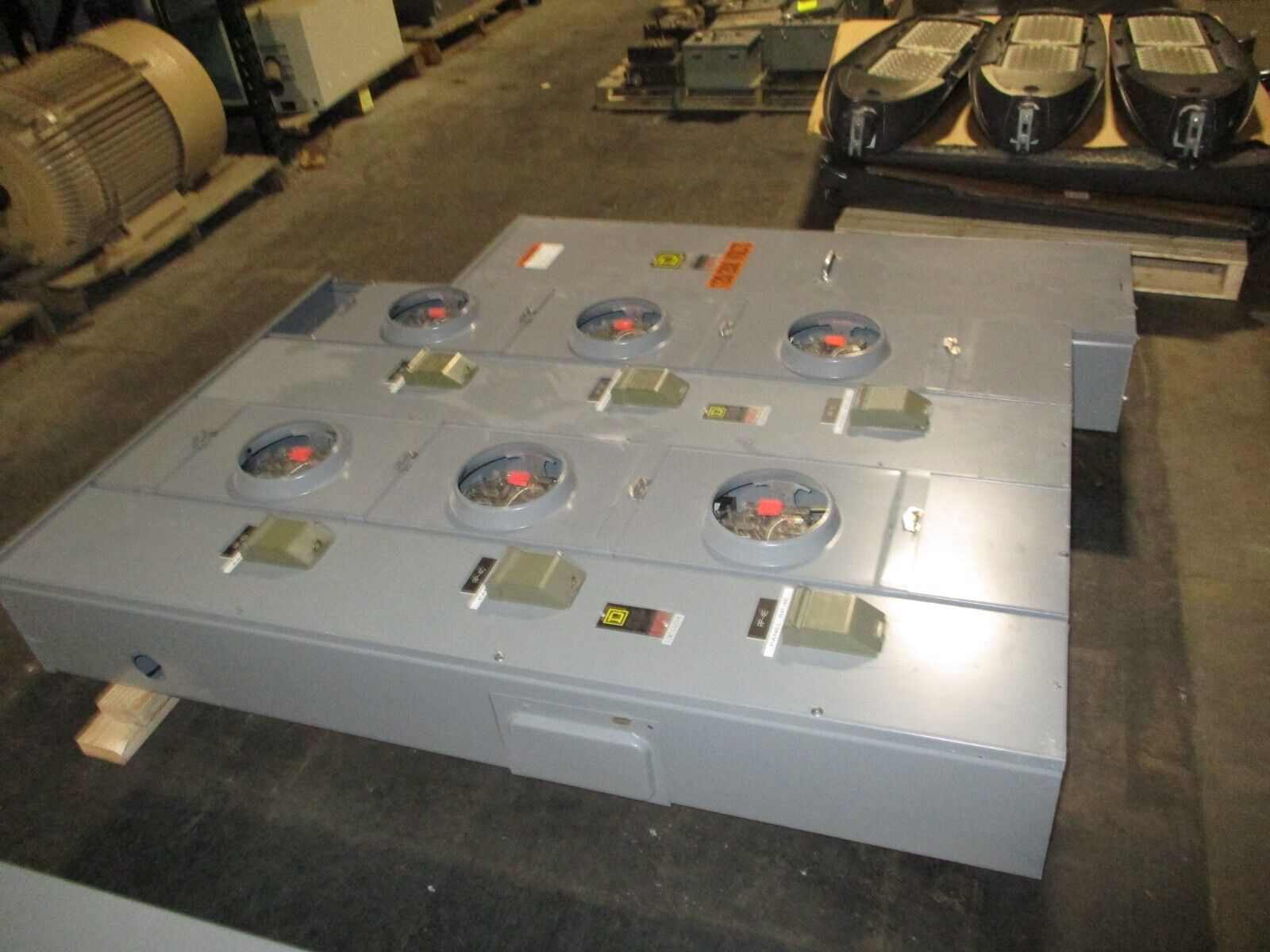 Square D 3R EZM Meter Center w/ Terminal Box EZM743200R / EZM4800TBR 6-Position