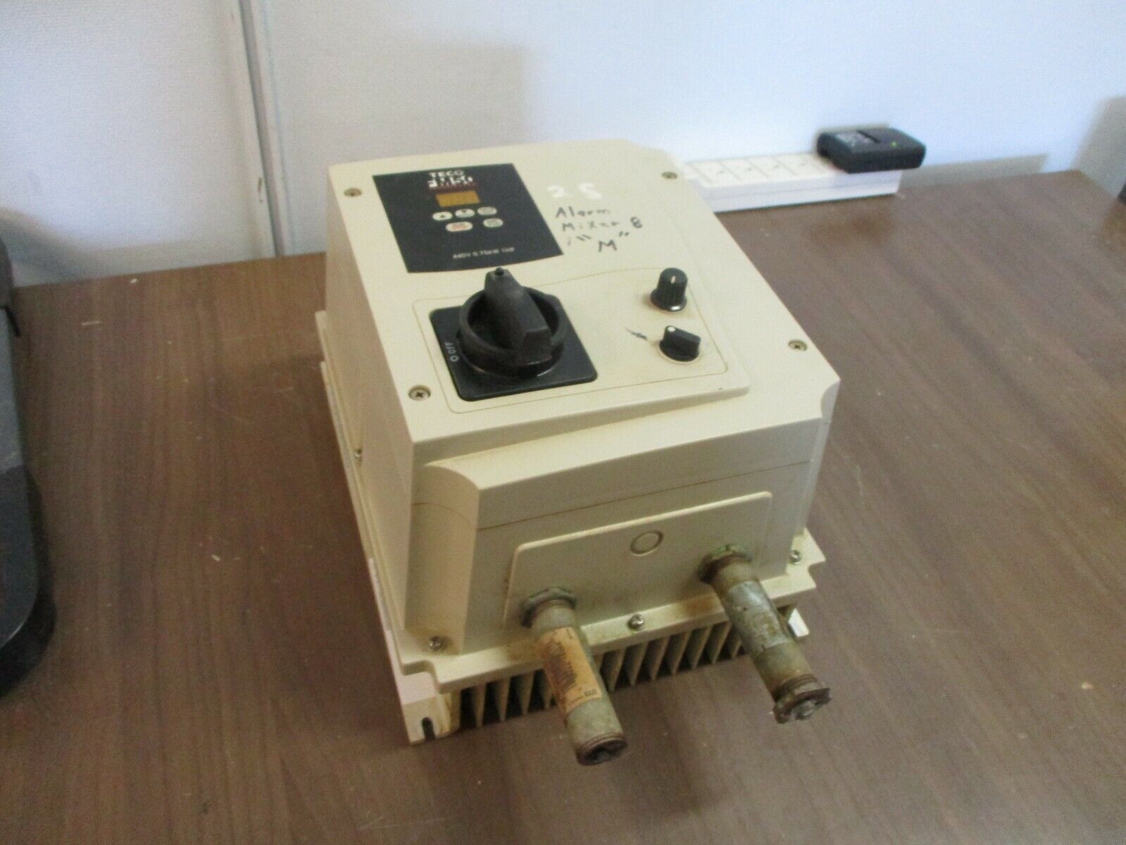 TECO Fluxmaster FM50 AC Drive FM50-401-N4FS 1HP 3Ph Nema 4X Used
