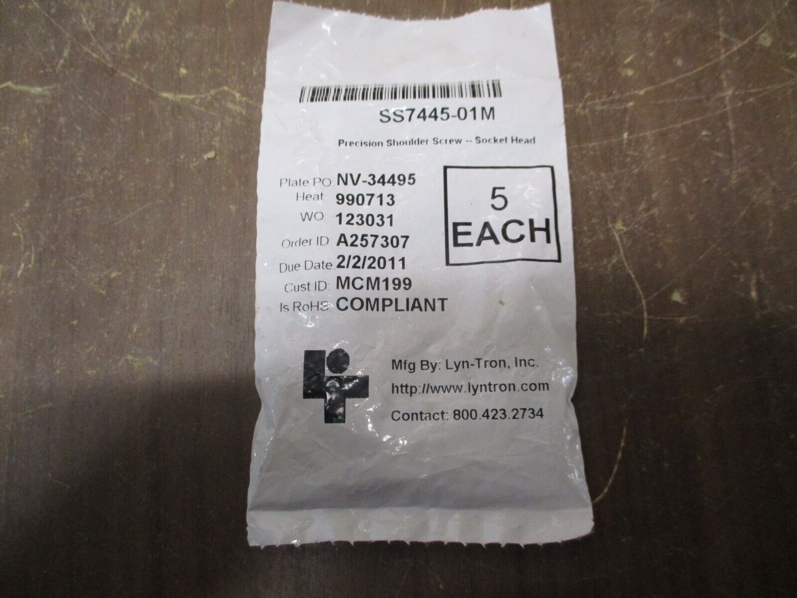 Lyn-Tron Stainless Steel Precision Shoulder Screw SS7445-01M Socket Head 3/8"