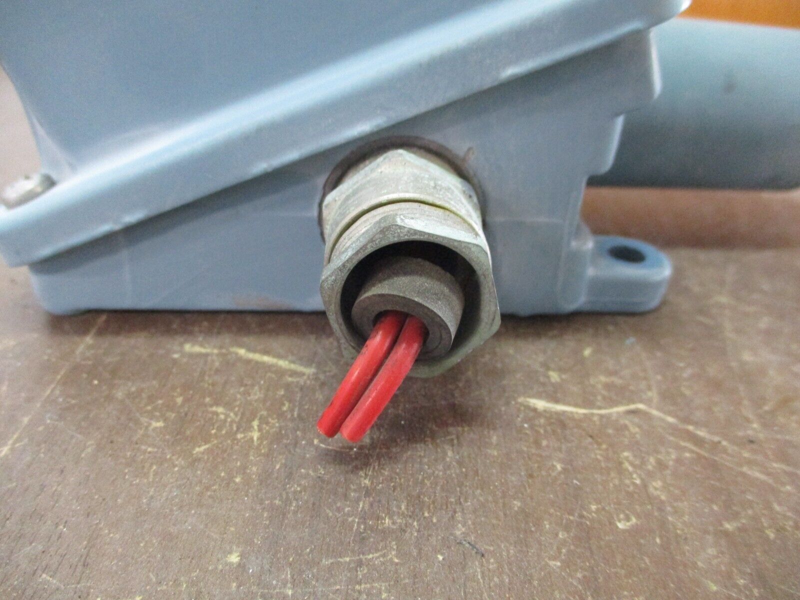 United Electric Pressure Switch H100-192 Range: 15-300PSI 15A 480VAC Used