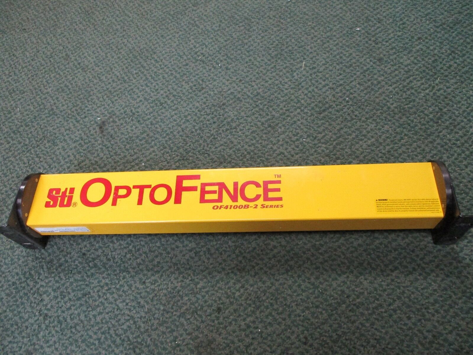 STI Optofence Light Curtain Transmitter & Receiver OF4124B-2 24" Range: 100FT