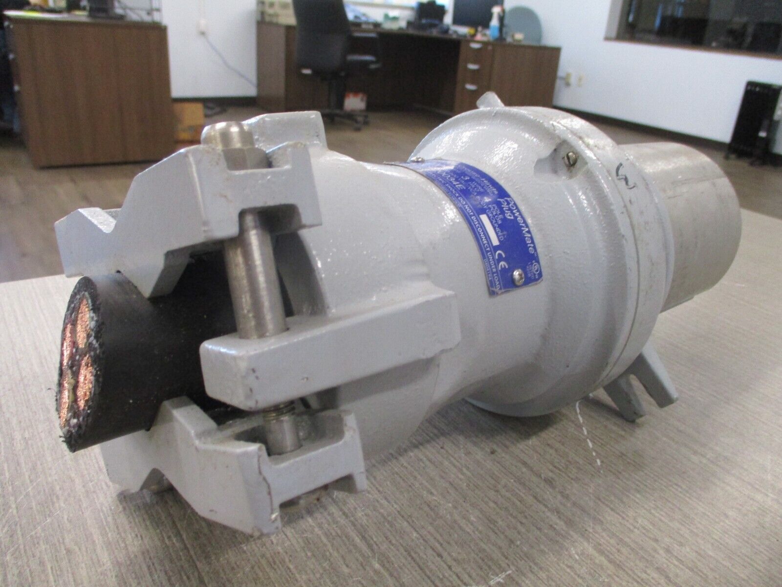 Cooper Crouse-Hinds Power-Mate Plug CCP20034E 200A 600V 3W 4P Used