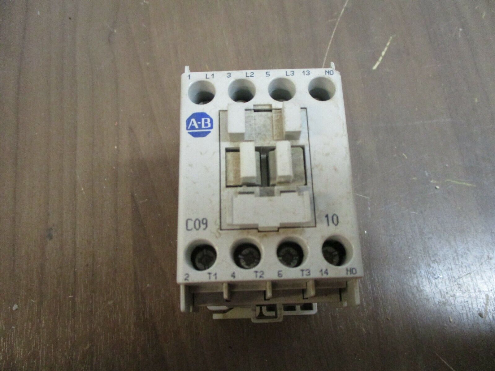 Allen-Bradley Contactor 100-C09*10 25A 120V Coil  Used