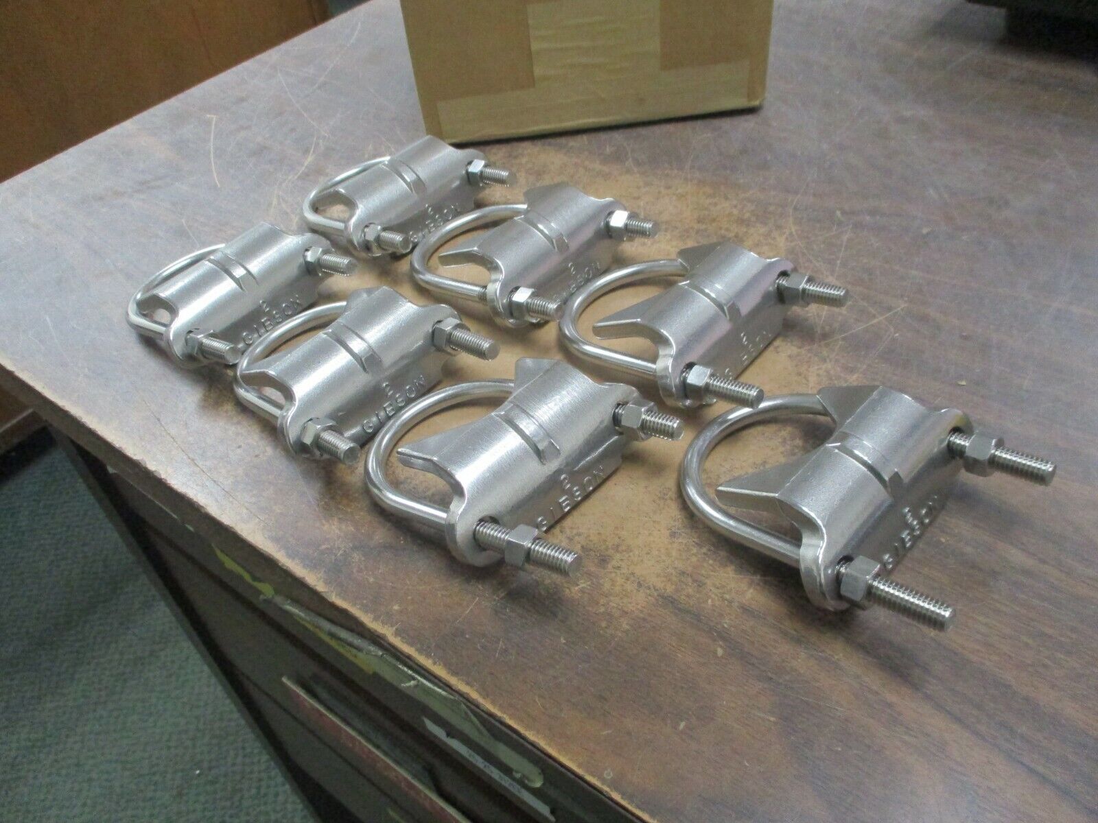 Cooper Crouse-Hinds Stainless Steel Right Angle Clamp RAC200SS 2" *Box of 7*