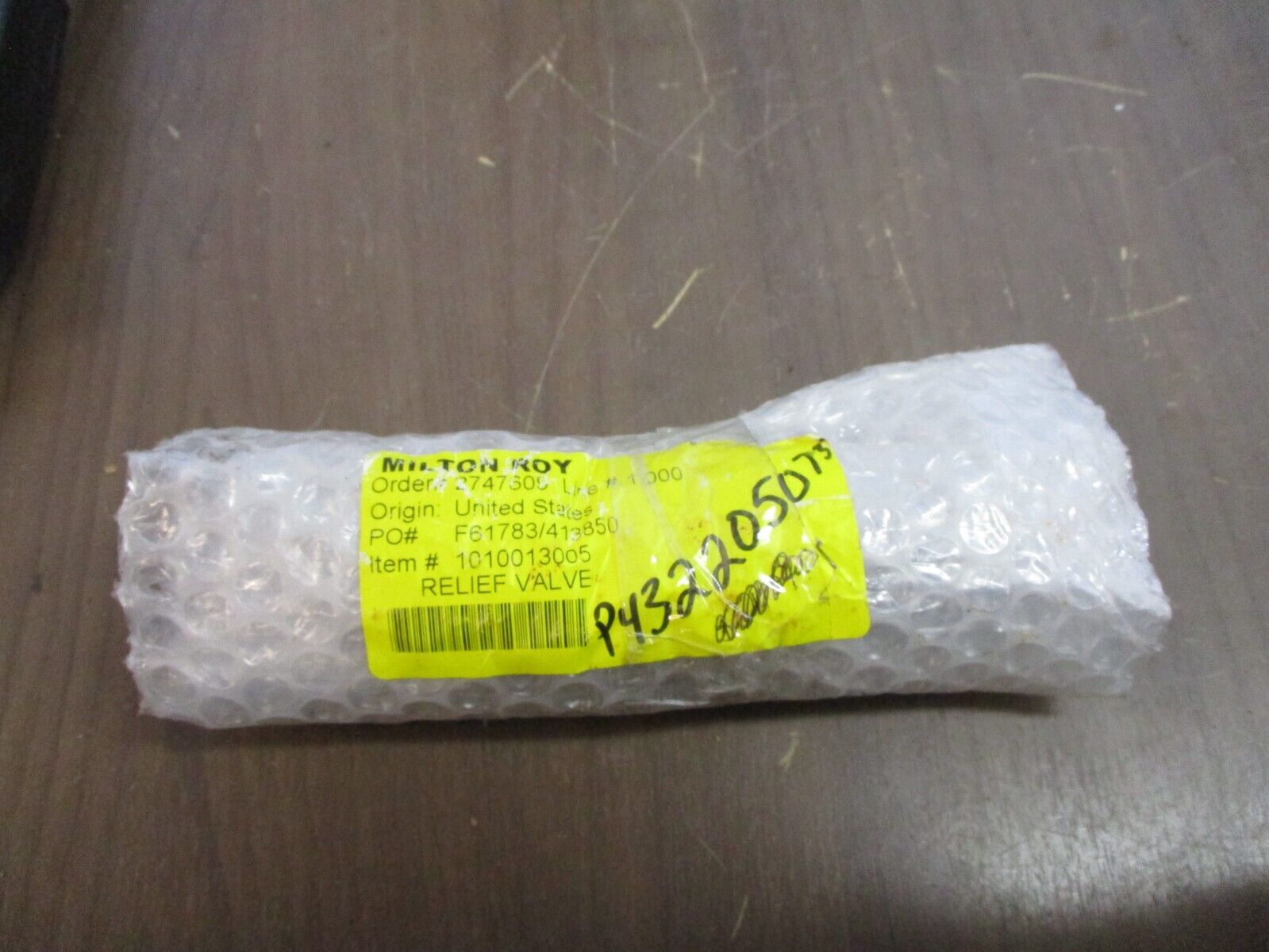 Milton Roy Relief Valve  1010013005 *No Box* New Surplus
