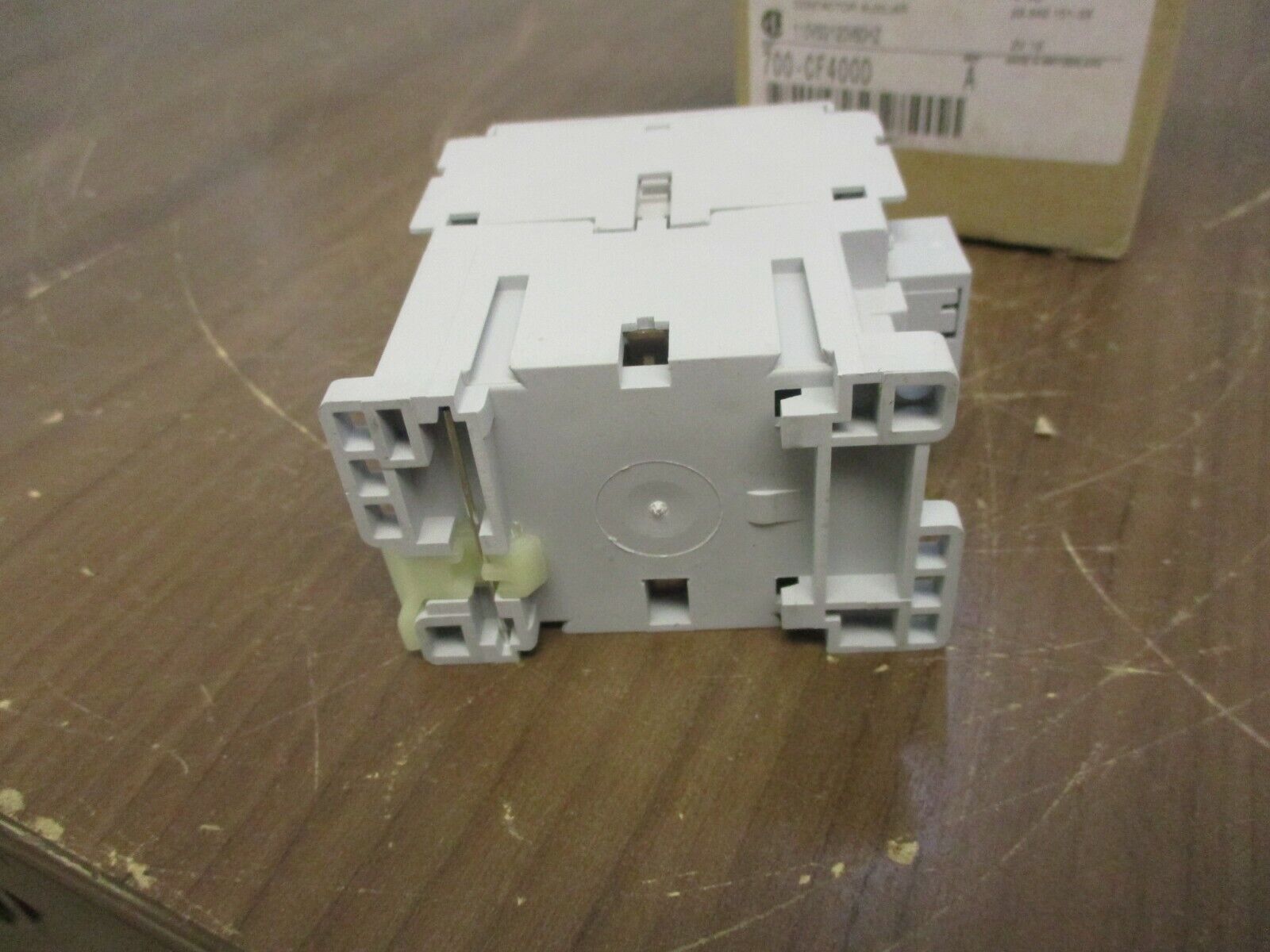 Allen-Bradley Contactor 700-CF400D Ser. A 120V Coil *Chipped Corner* New Surplus