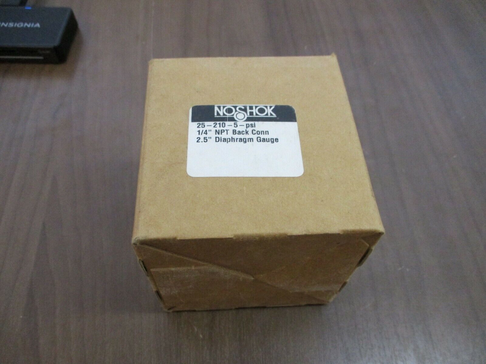 Noshok 2.5" Diaphragm Gauge 25-210-5-PSI 1/4" NPT Back Conn. New Surplus