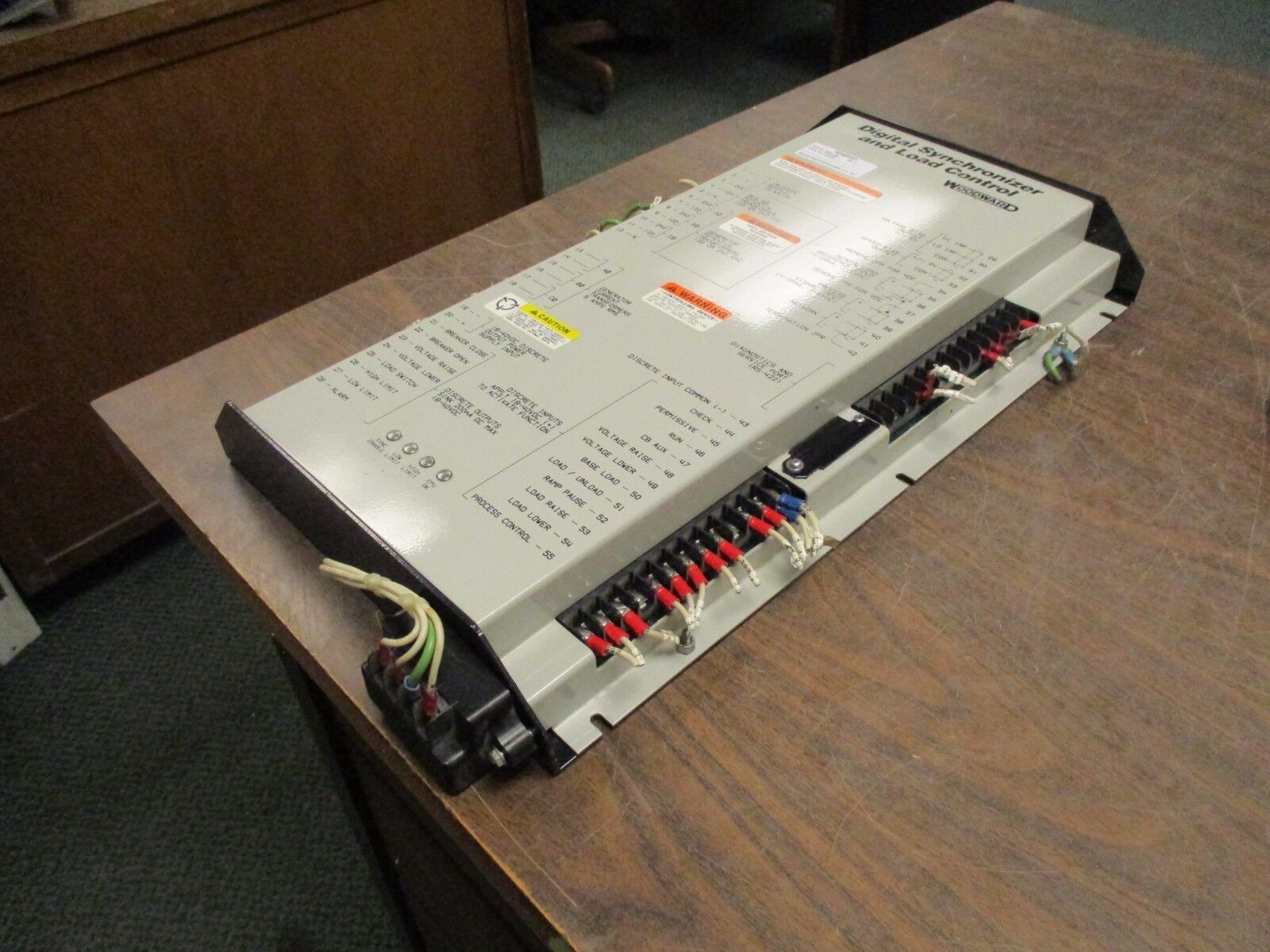 Woodward Digital Synchronizer & Load Control 9905-895 Rev. H 18-40VDC Used