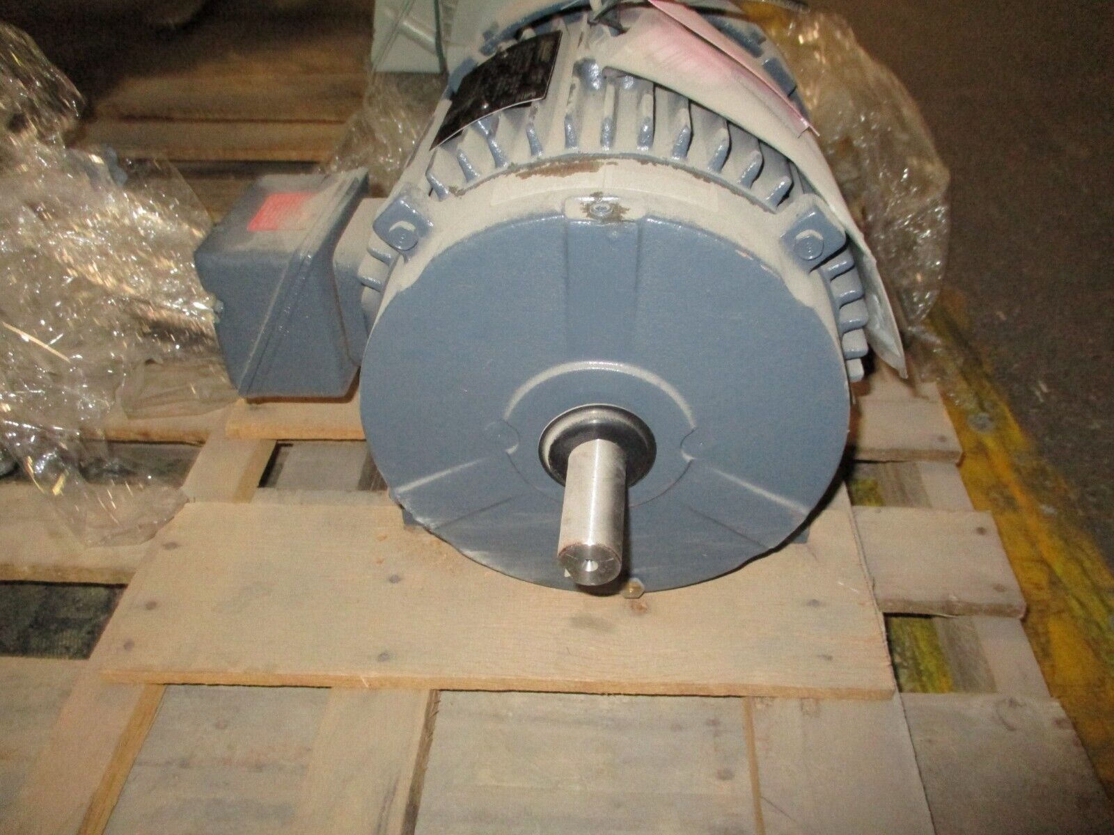 Marathon Motor P424 3HP 1800RPM 460V 4A 60Hz 3Ph *No Key* Used