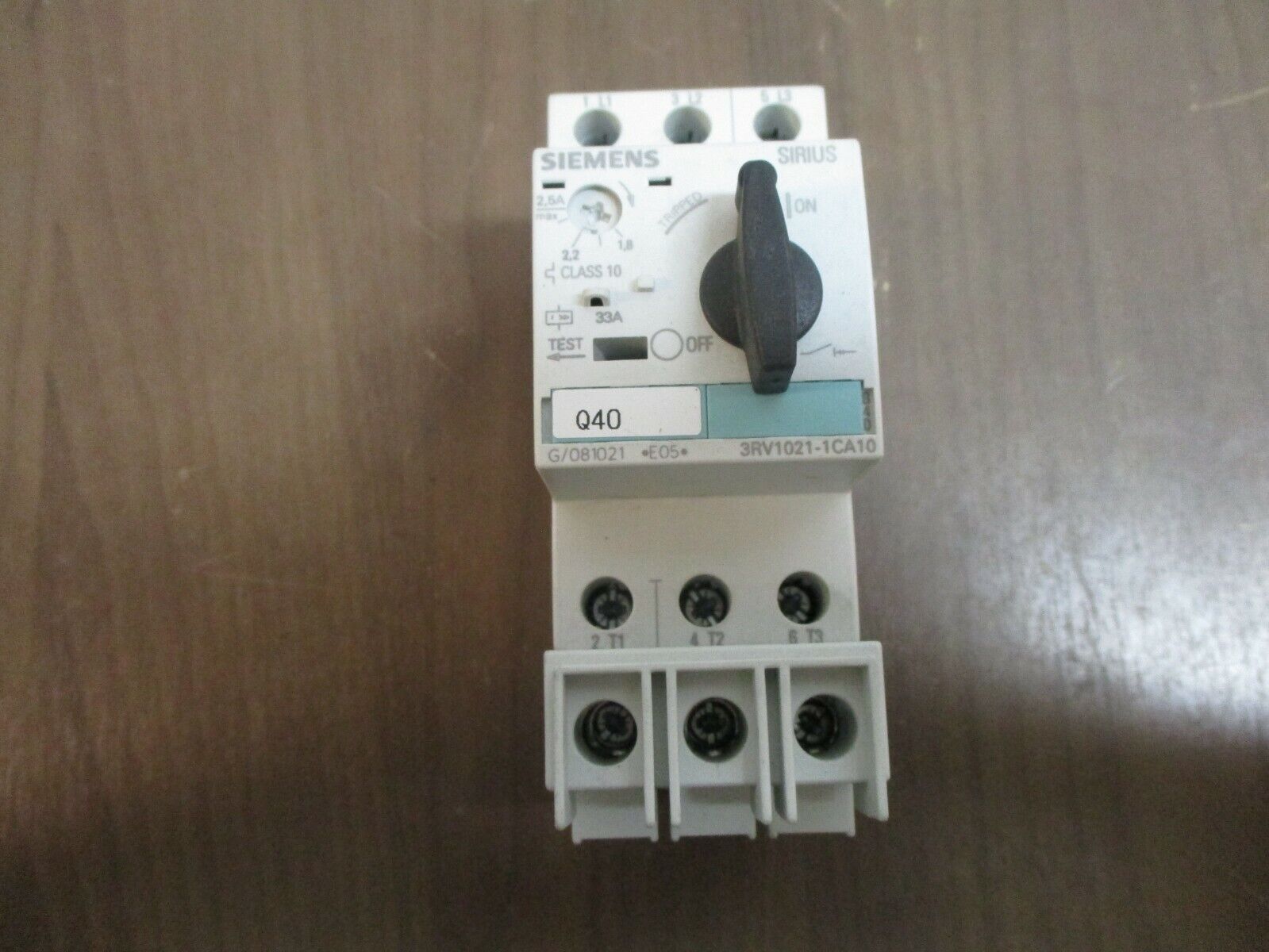 Siemens Sirius Motor Protector 3RV1021-1CA10 Trip: 1.8-2.5A Used
