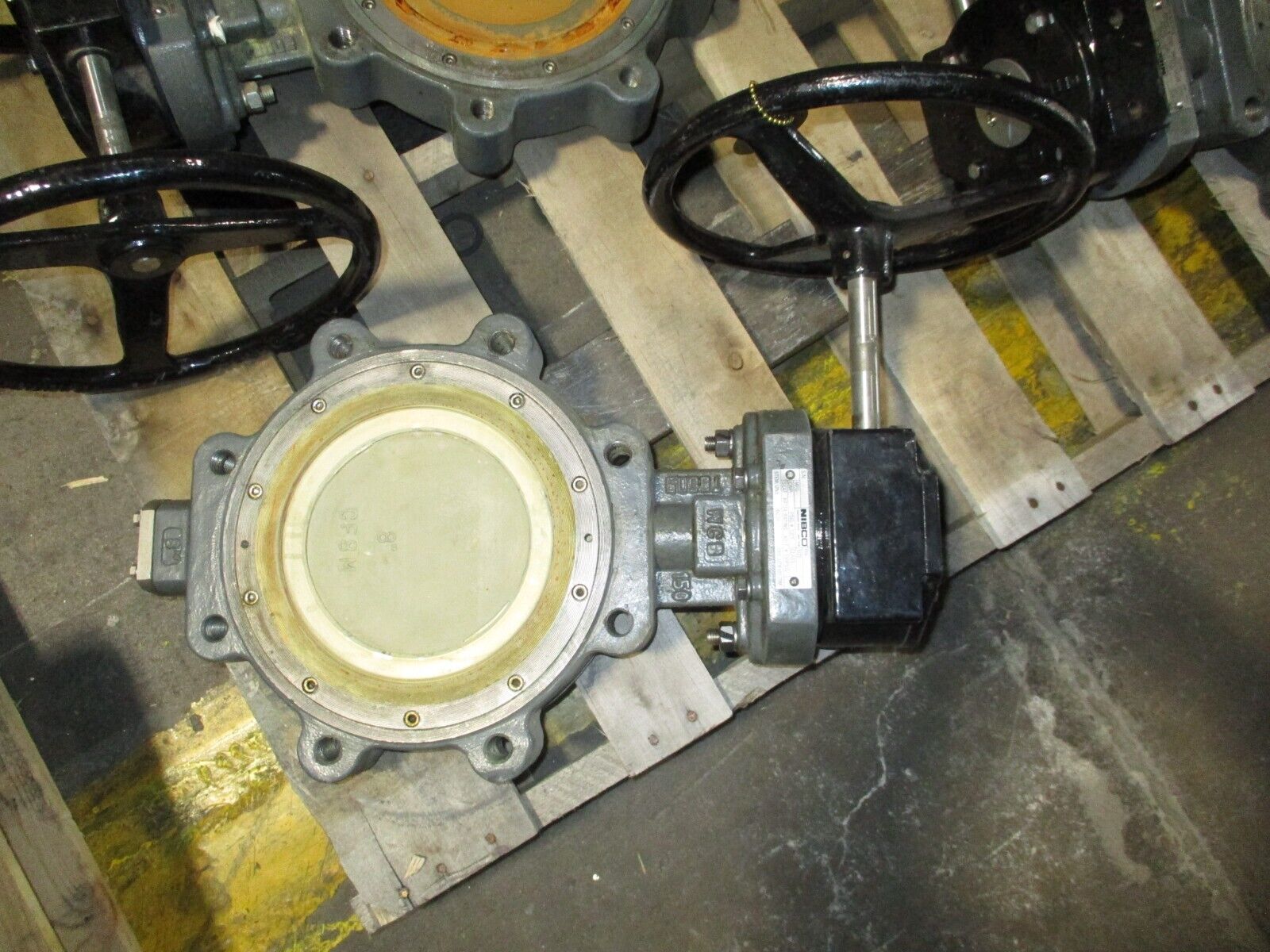 Nibco Butterfly Valve LCS 6822 Size: 8" CWP: 285 PSIG @ 100°F Seat: RPTFE Used