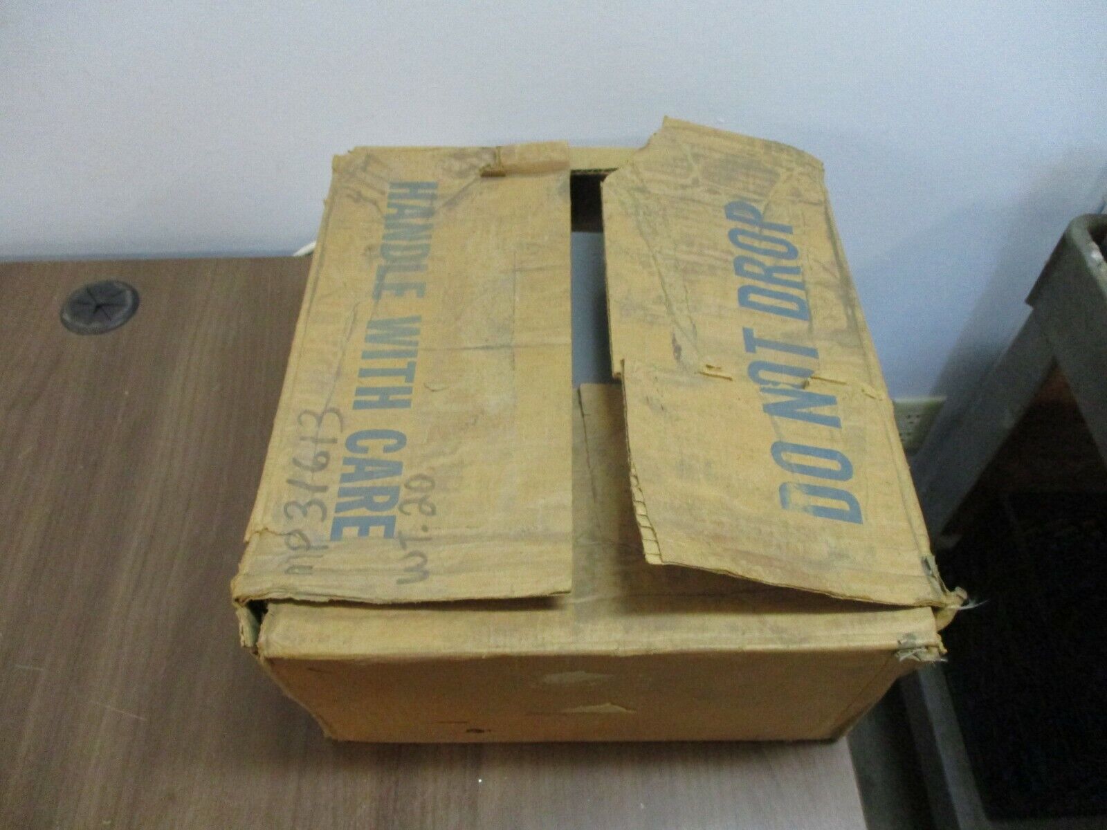 Westinghouse Enclosed Size 1 Starter B200J1CA-ALT 120V Coil Nema 12 Enclosure