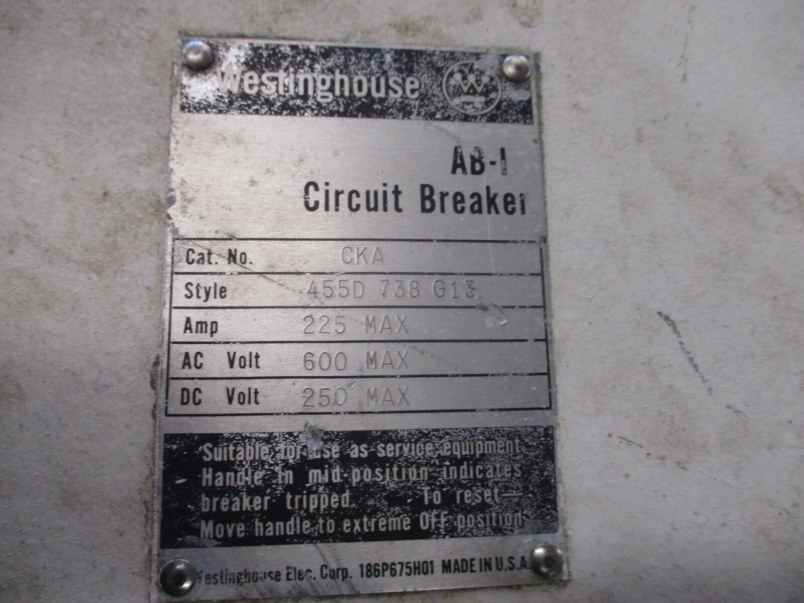 Westinghouse Enclosed Circuit Breaker JA3225VW 225A 600V 3P CKA Enclosure Used