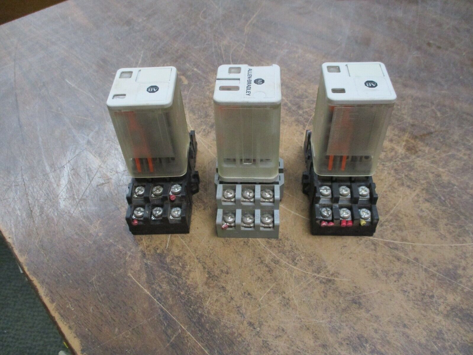 Allen-Bradley Relay 700-HB33A1 120VAC *Lot of 3* Used