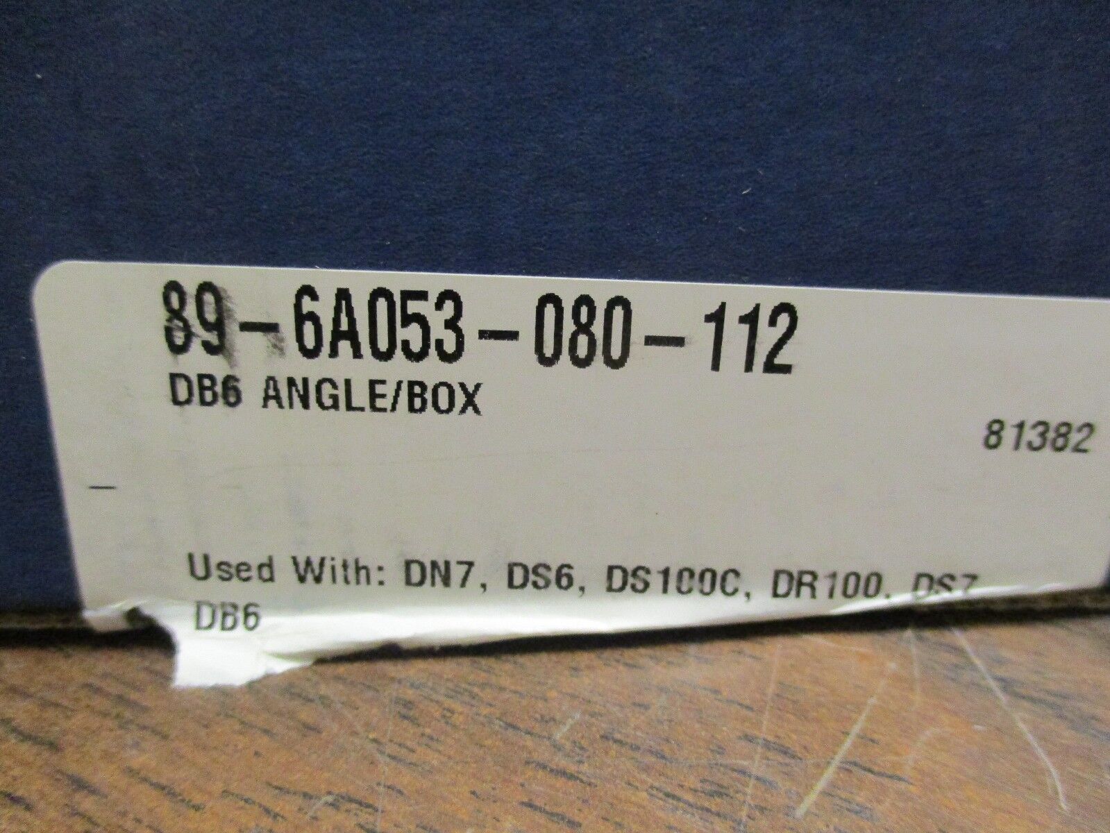Meltric DB6 Angle/Box 89-6A053-080-112 New Surplus