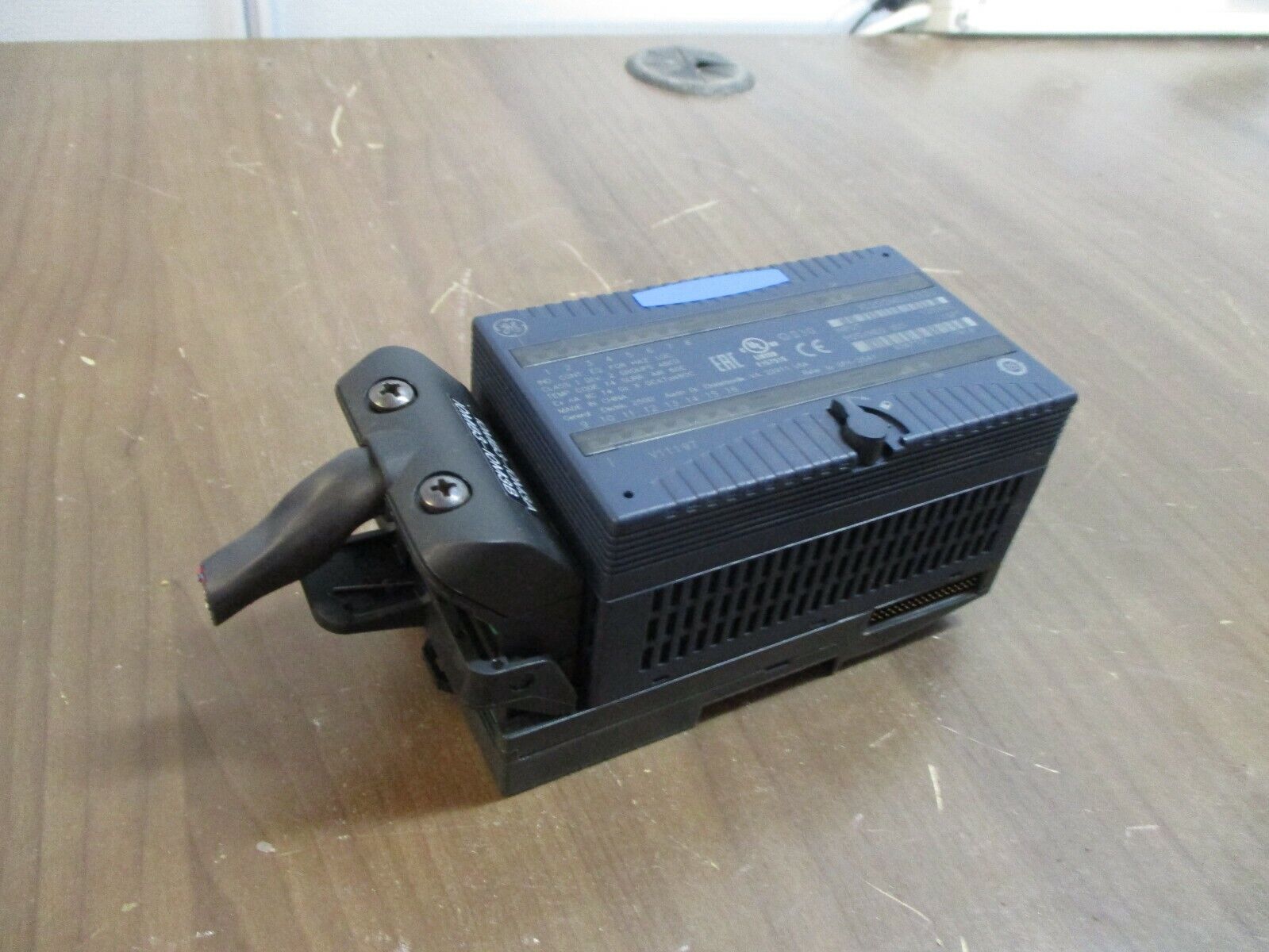 GE VersaMax Isolated Input Module IC200MDL632J 16PT 125VDC Used