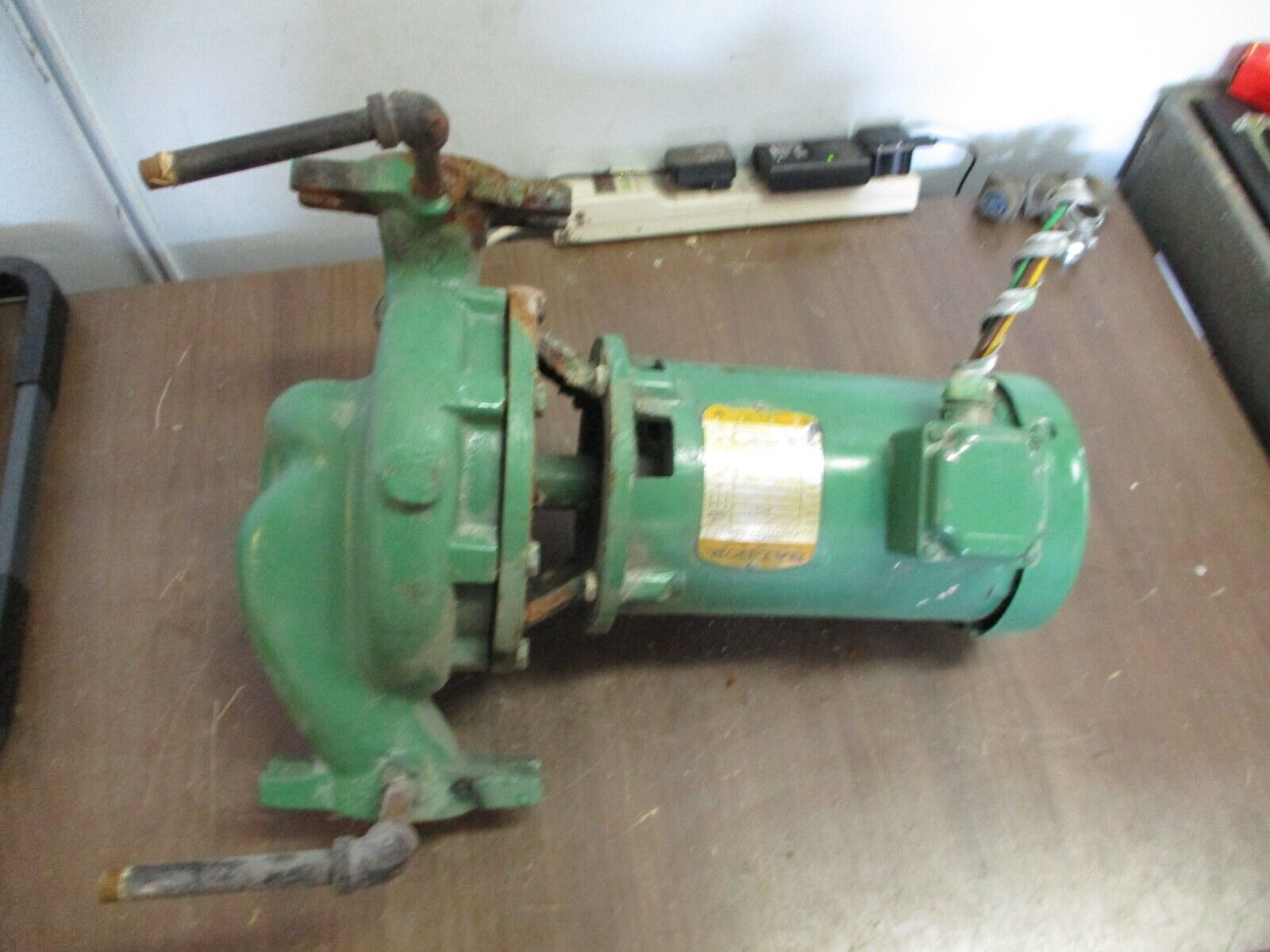 Taco Pump 1935C1N1 5.4 3/00 1725RPM 1HP 208-230/460V 3Ph Used