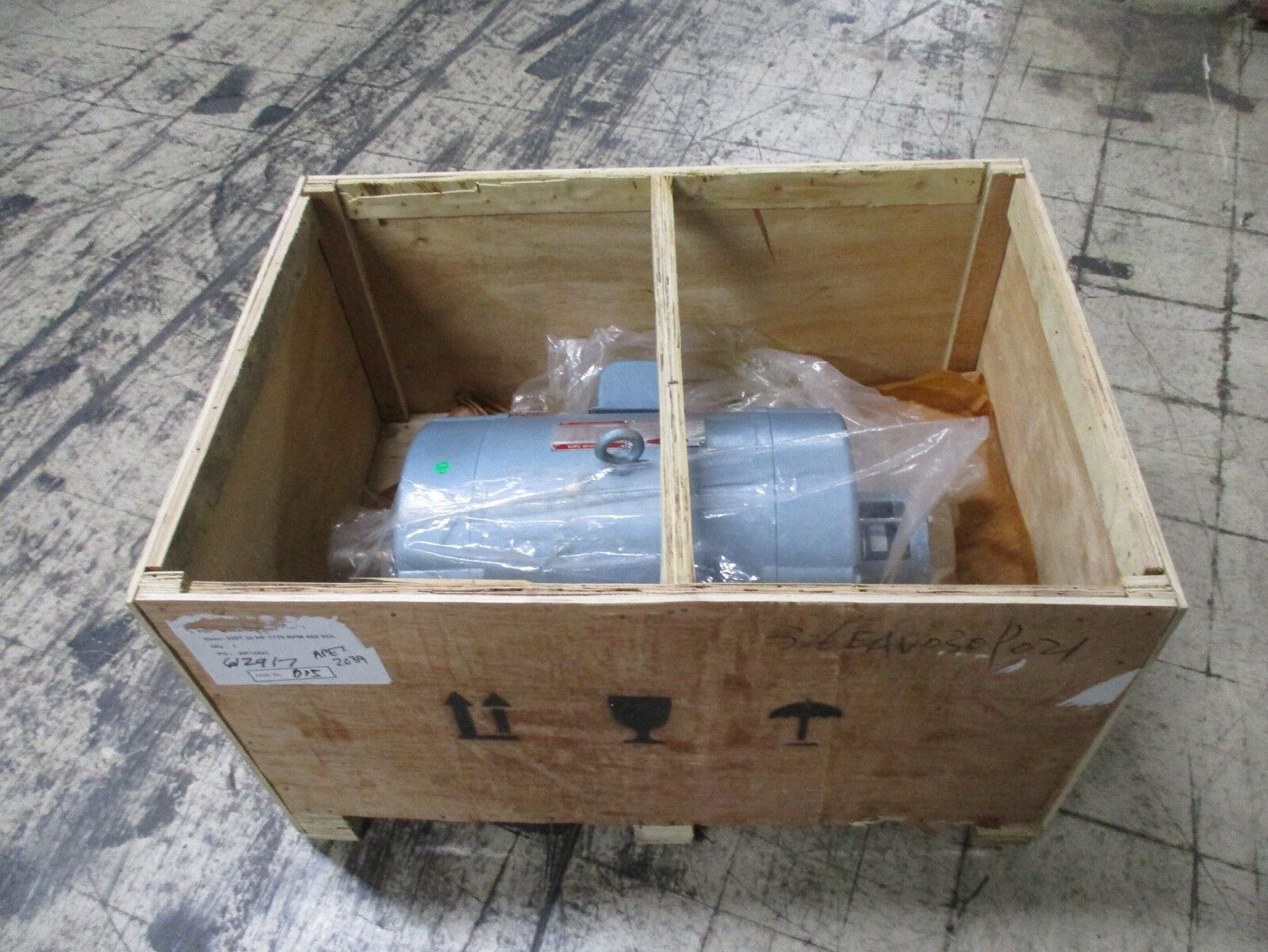 Imperial Electric AC Motor w/ Encoder326EAV030K021 30HP 1170RPM 480V New Surplus