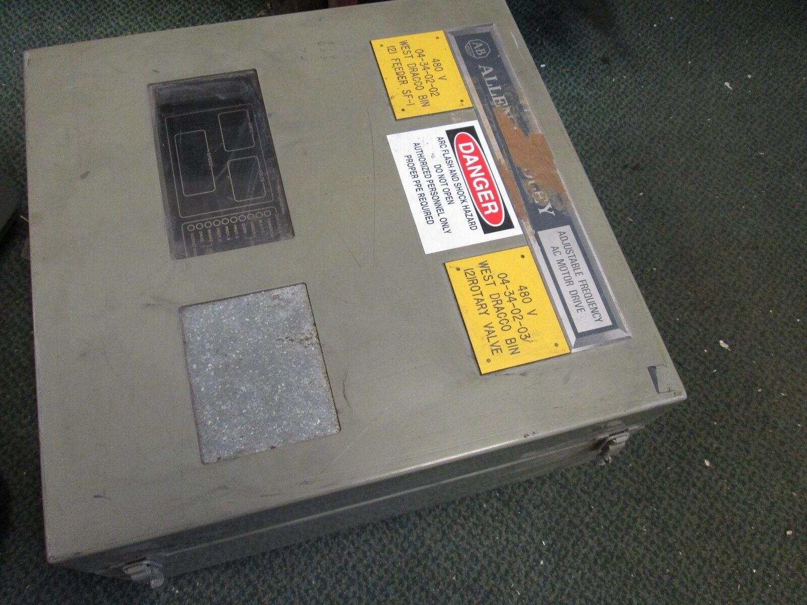 Allen-Bradley AC Drive 1334-DJB 3Ph In: 460V 9.7A Out: 0-460V 11.3A Used