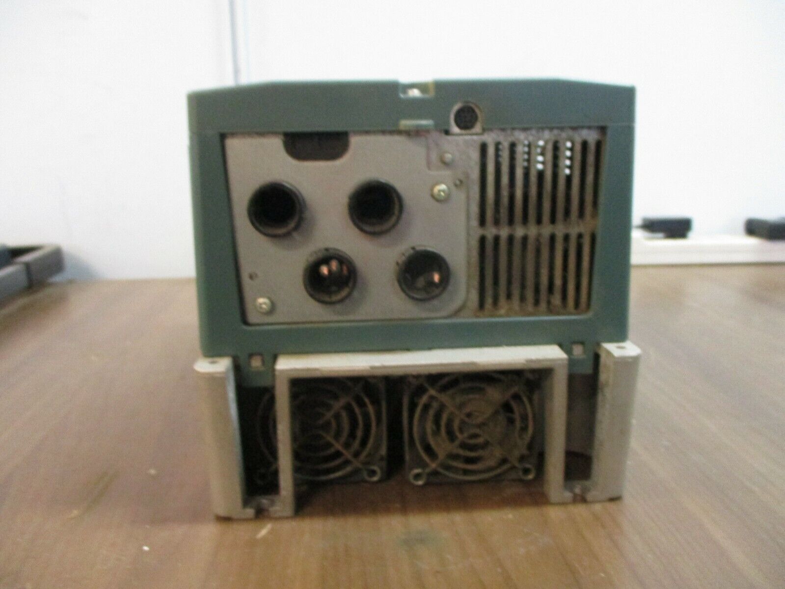 Rockwell Automation VTAC9 AC Drive 9VT401-014HTAN Ser. A 10HP 3Ph w/ Keypad Used