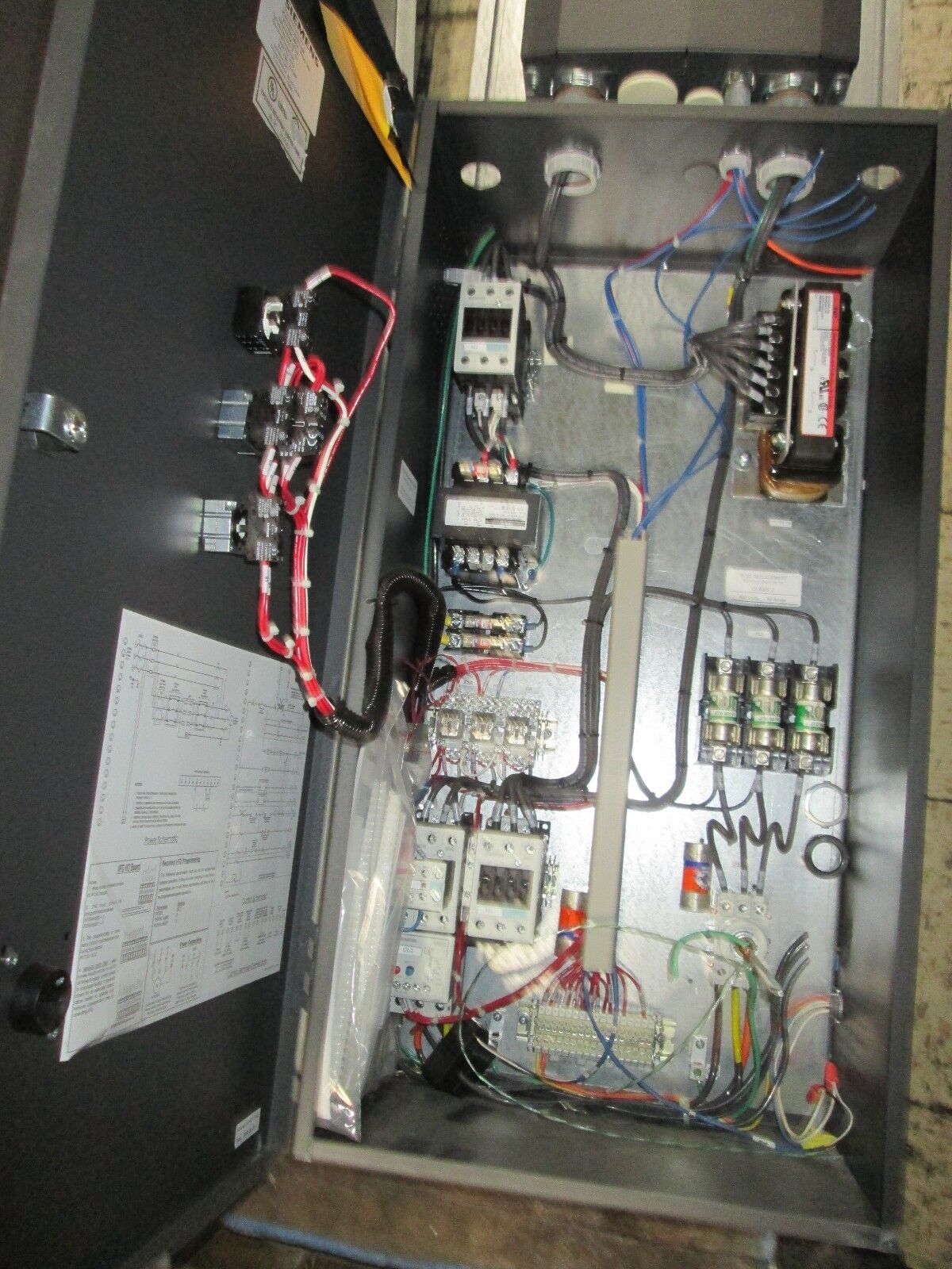 Siemens SED2 AC Drive VBA325.F133X SED2-18.5/32X 25HP Used