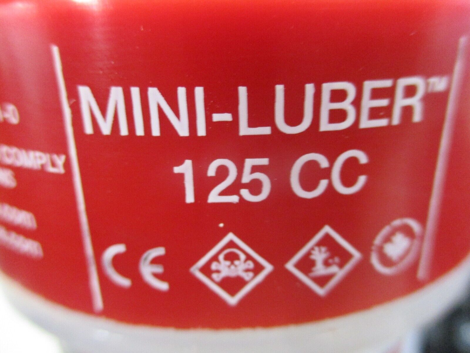 AT S Electro-Lube Mini-Luber 125cc Mobilgrease XHP 222 New Surplus