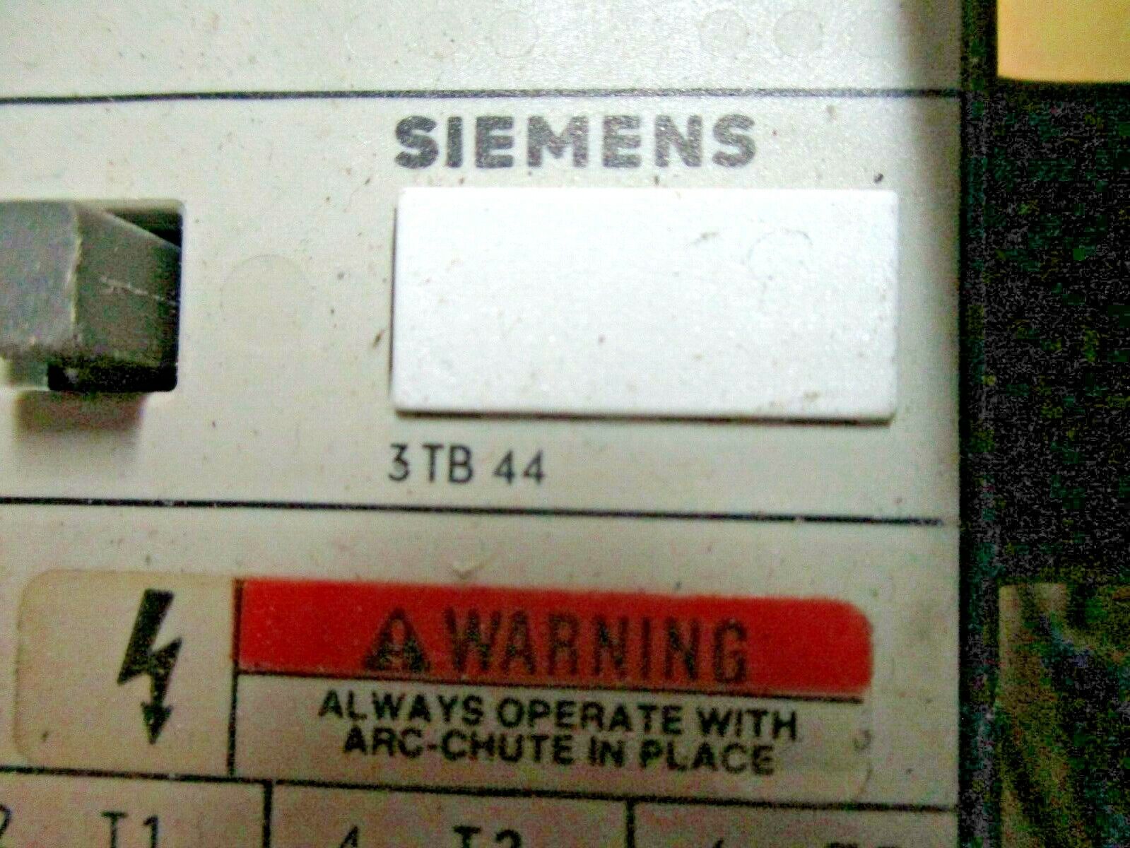 Siemens Fusible Combination 3TB44 120V Coil Trip: 1.25-2A *Broken Reset* Used