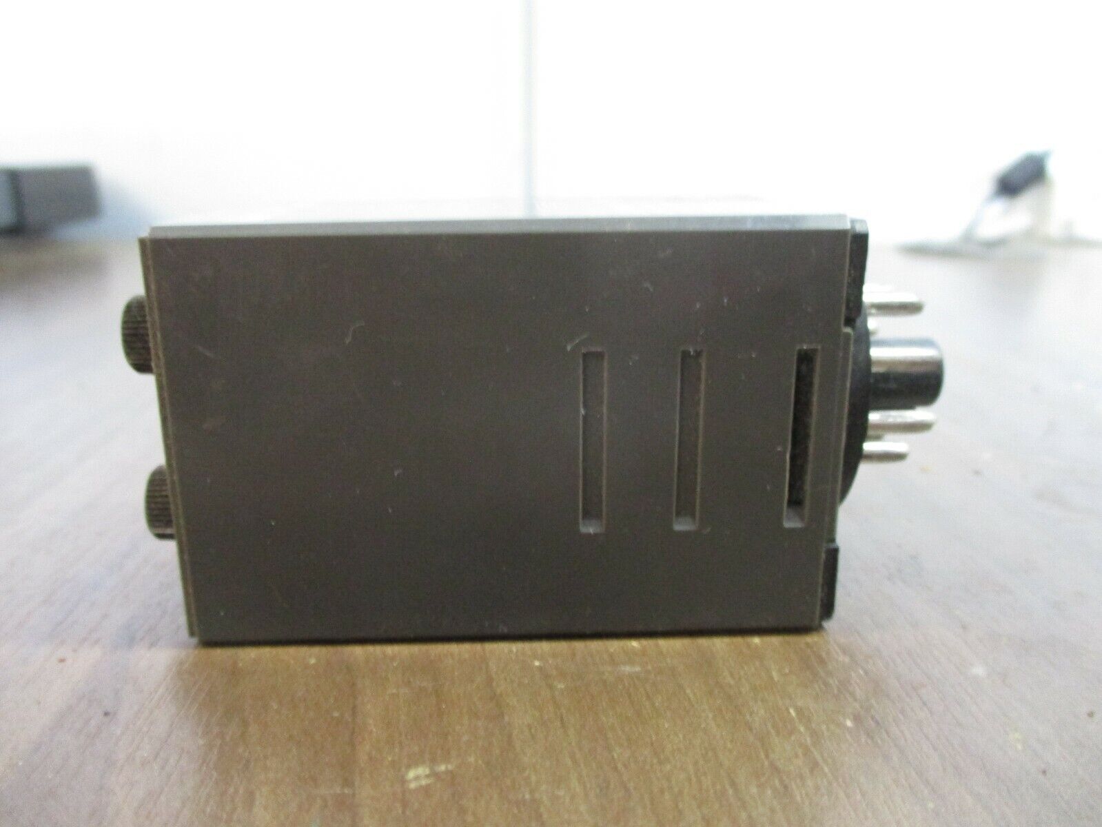 Idec Electronic Timer GT3W-A11 AF20 100-240VAC Used