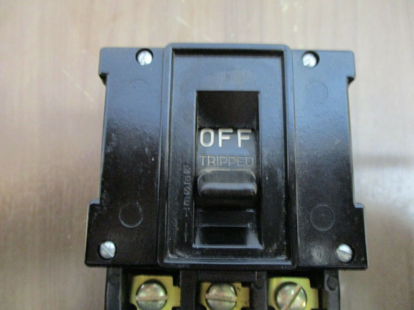 GE Manual Starter CR1062S1B 600V 10HP Used