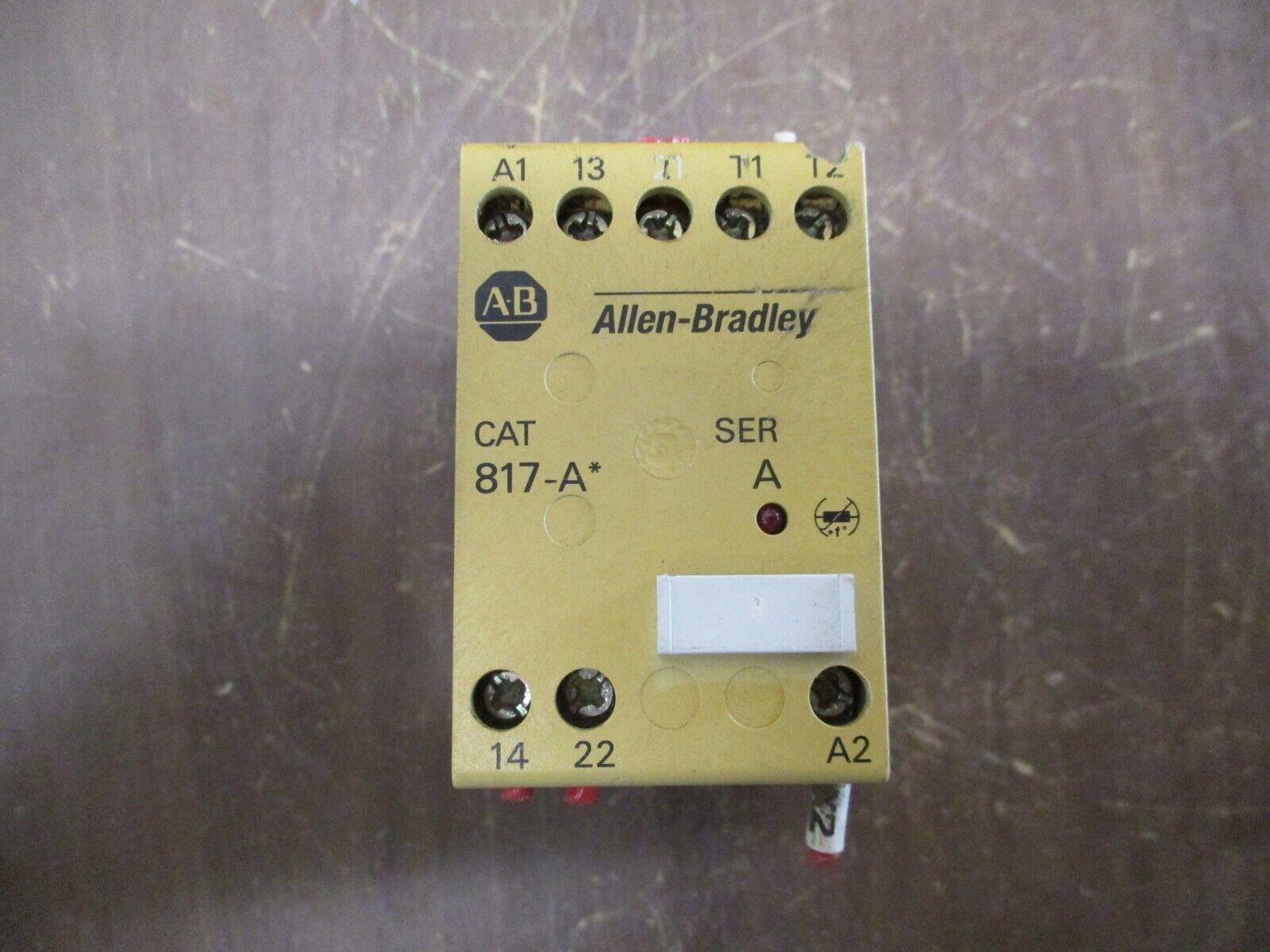 Allen-Bradley Relay 817-A* Ser A 110V 50/60Hz 2VA *Chipped* Used