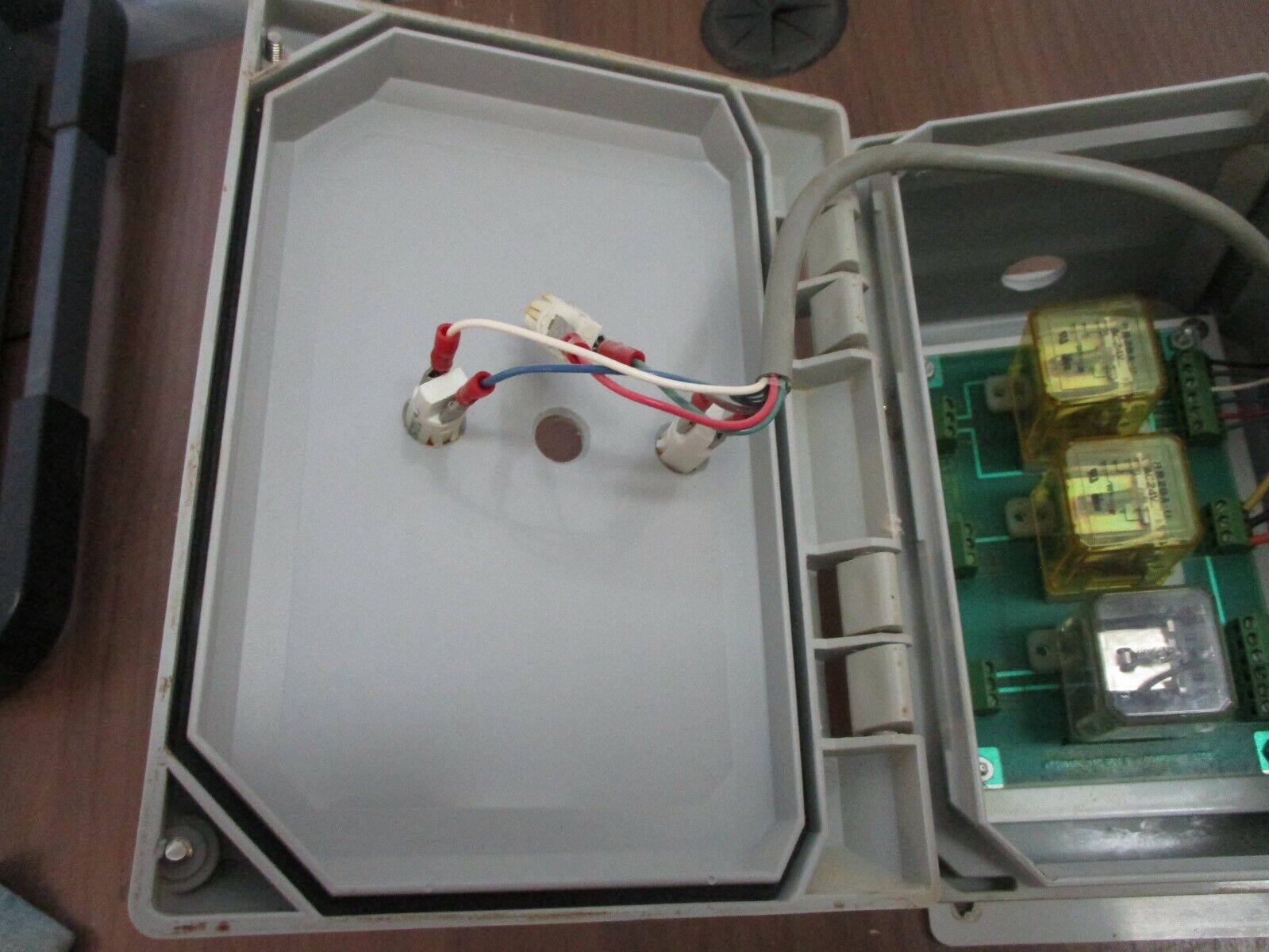 Automated Environments, Inc. VSC Interrupt & A/B Split Control VSCI-1/L Used