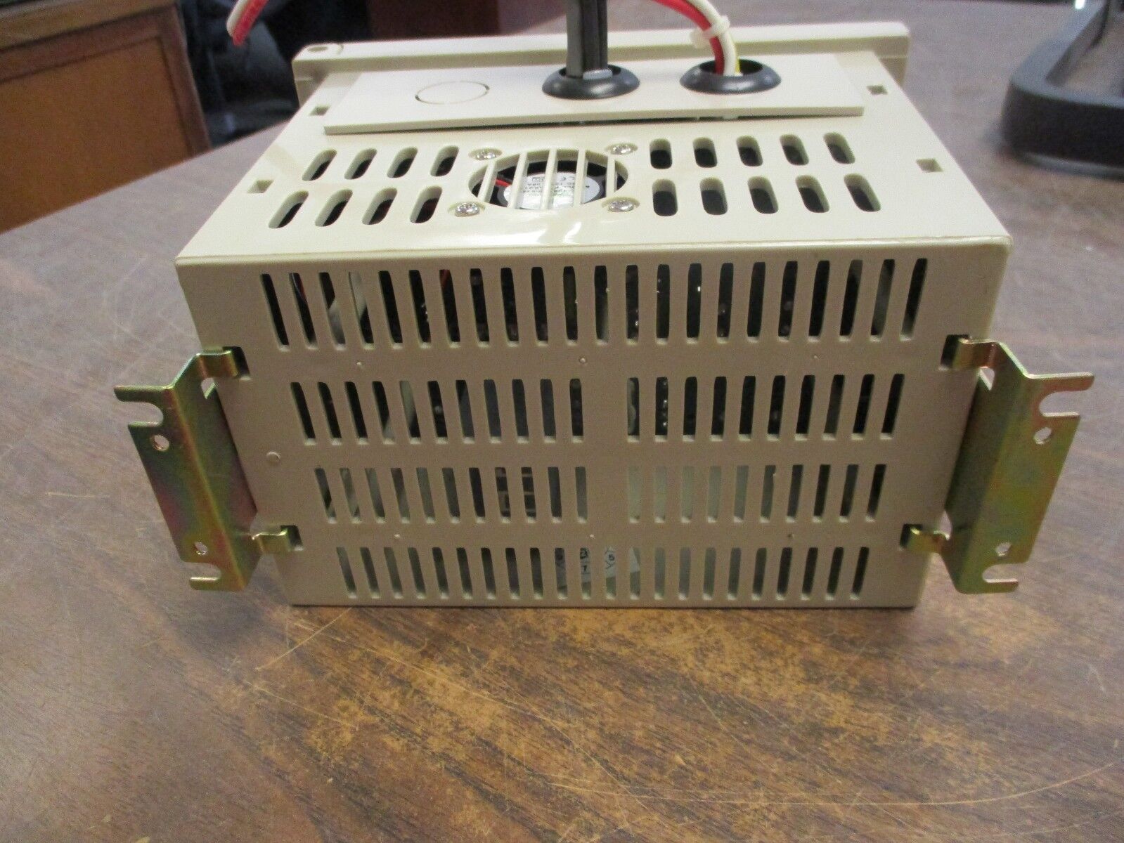 Leesun Tension Controller DCC-24A Input: 120-265V AC Output: 0-24V DC 4A Used