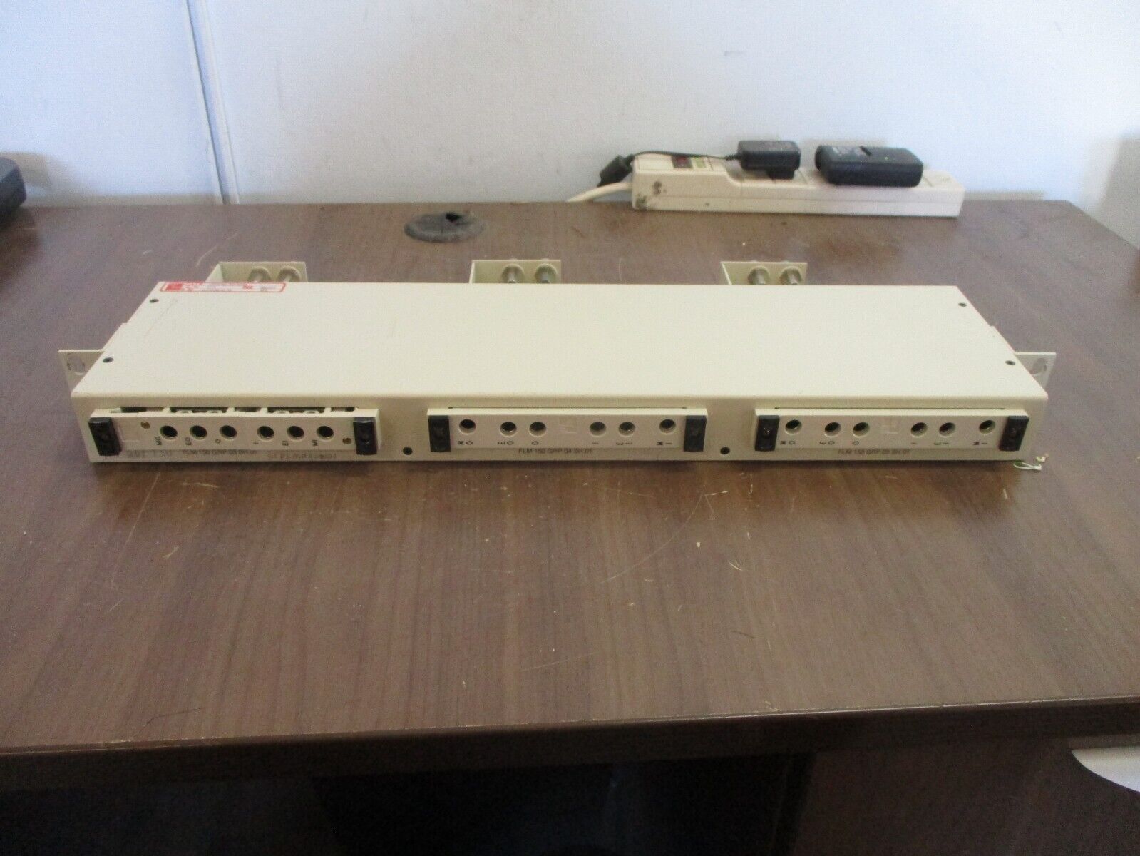 ADC Horizontal Chassis DSX4H-3H-ICM Used