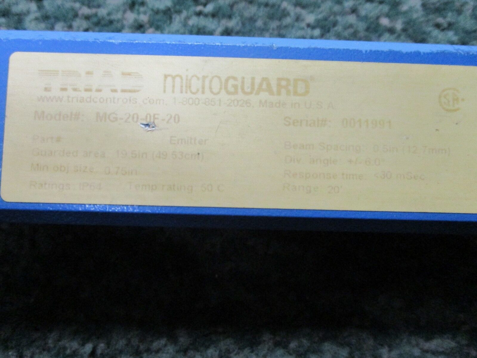 Triad Microguard Light Curtain Emitter/ Recedver Set MG-20-0F-20 Used