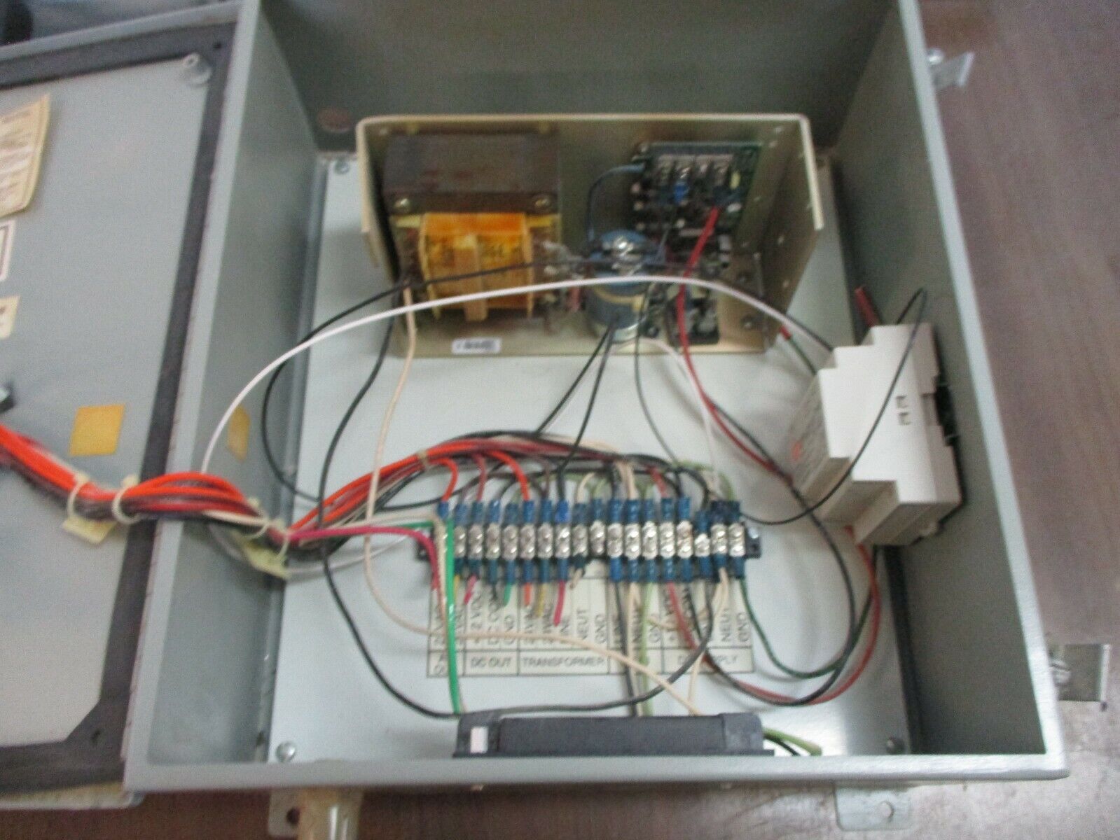 Automated Environments, Inc. Power Supply PS-1 Type 12 Enclosure Used