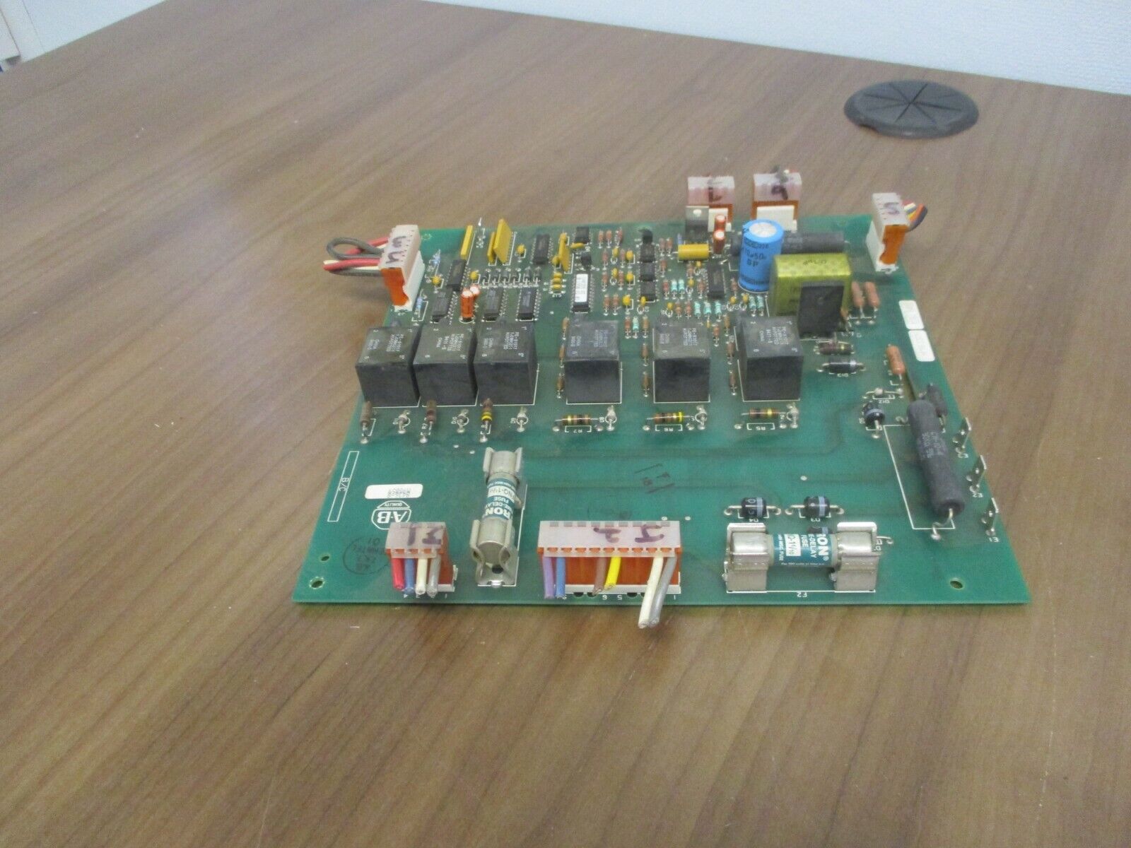 Allen-Bradley Charger Board 142527 Rev. 04 Used