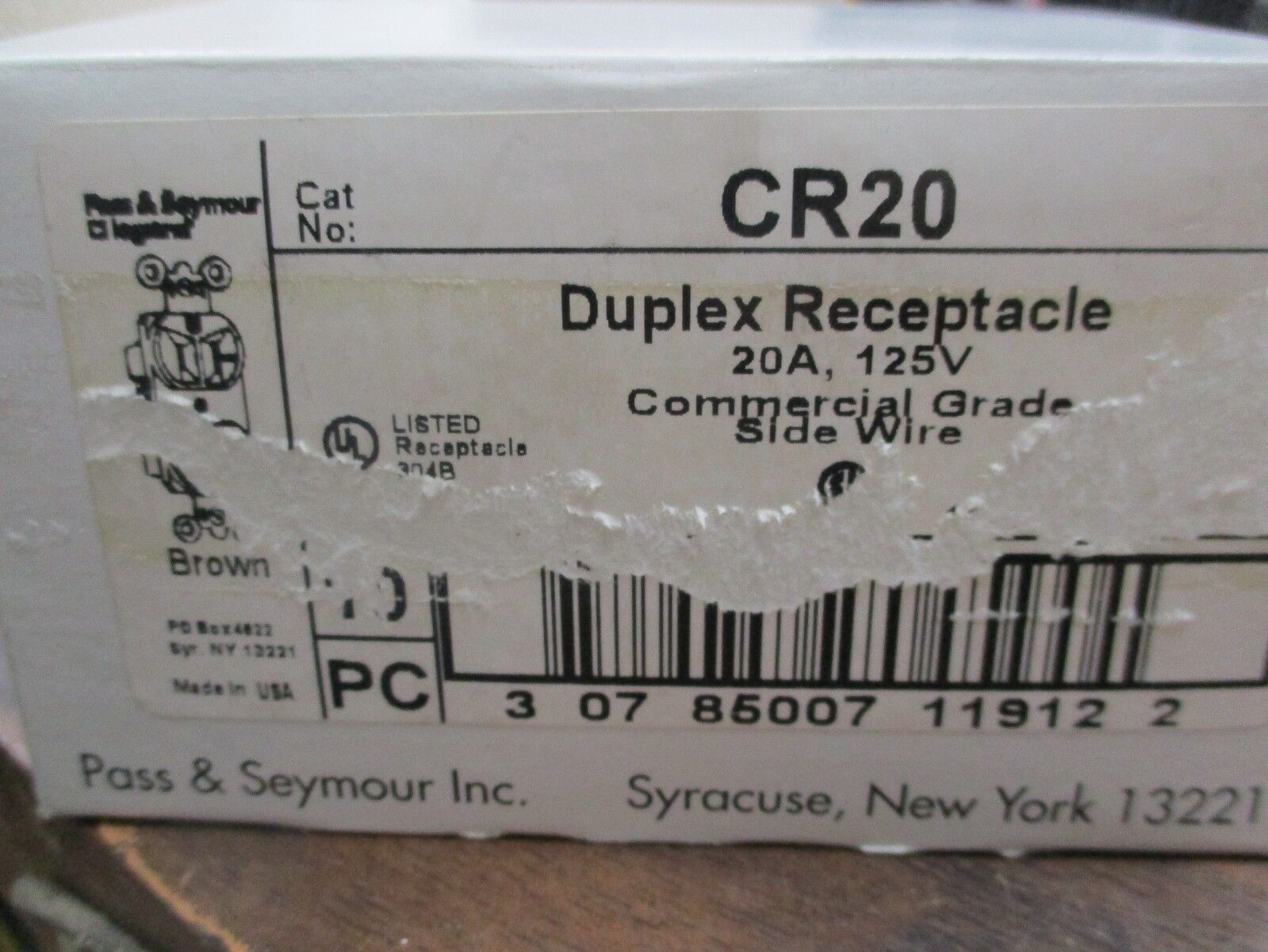 Legrand Receptacle CR20 20A 125V New Surplus