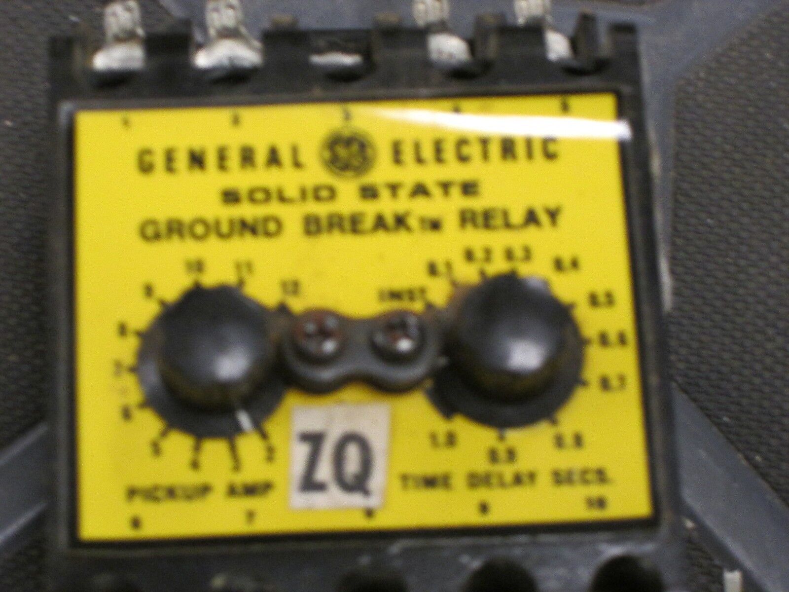 GE Solid State Ground Relay TGMR1  Chipped Corner 2-12A .1-1 Time Delay