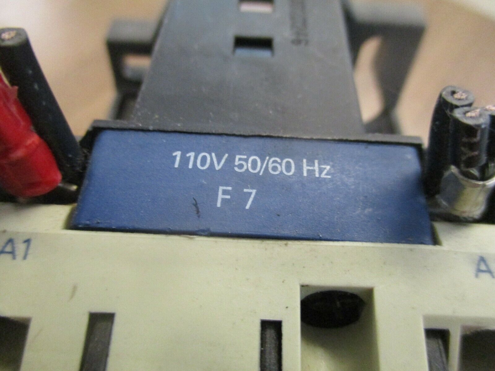 Telemecanique Contact LC1 D3201 110V Coil 50A 600V w/ Aux Contact Block Used