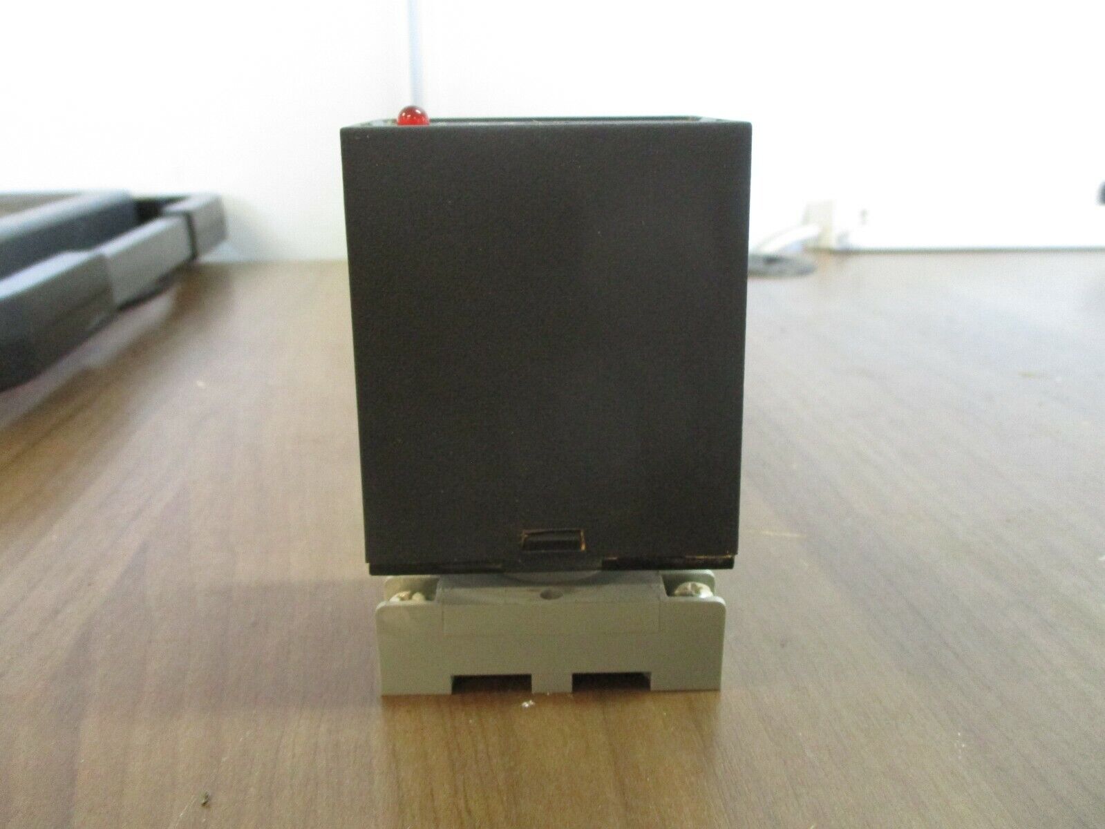 SSAC 3-Phase Monitor PLM9405 0993 400-480V 60Hz w/ Base Used