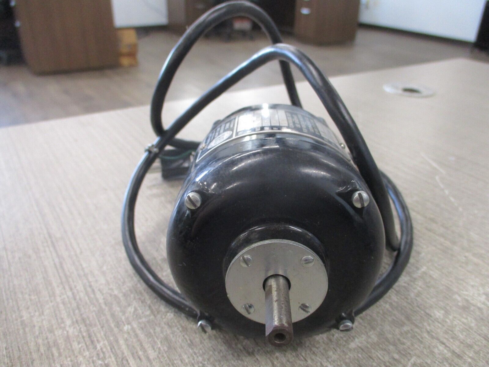 G.K. Heller Heavy-Duty Laboratory Stirrer GT21-I8 1/40HP 6000RPM 115VDC Used