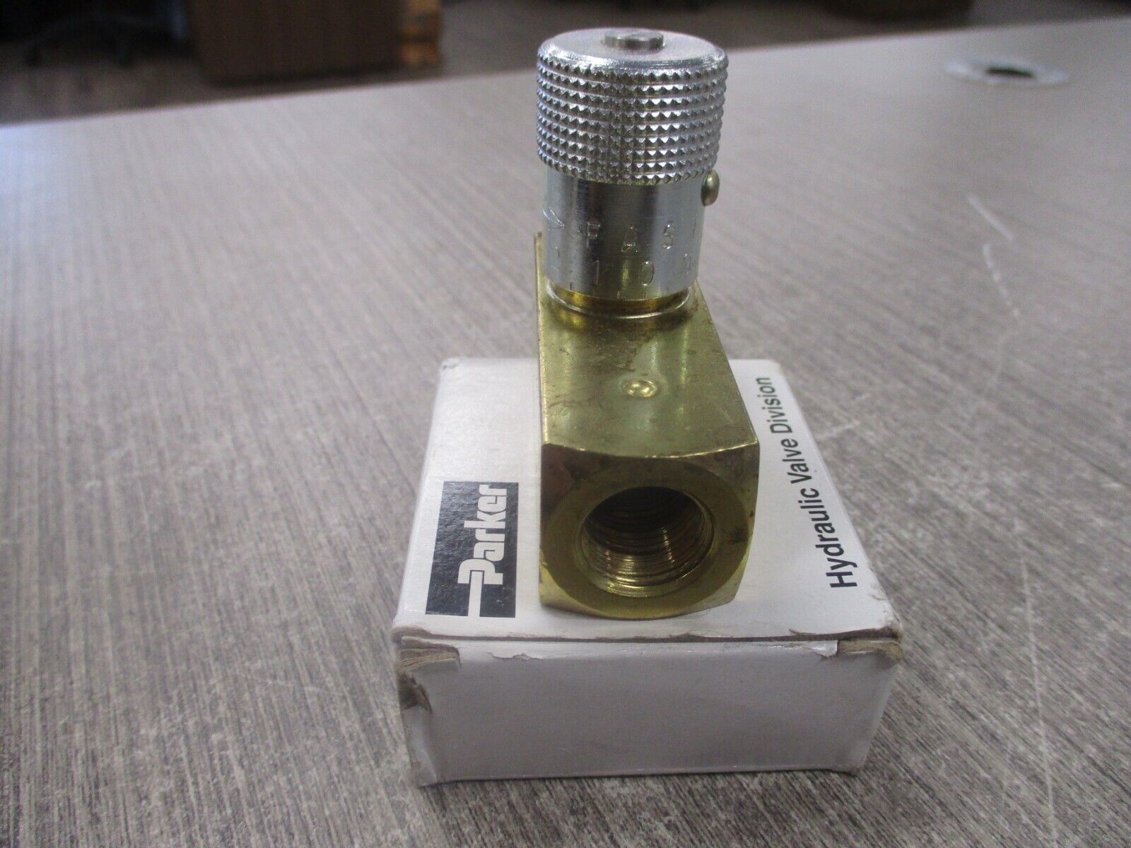 Parker Flow Control Valve IA855 New Surplus