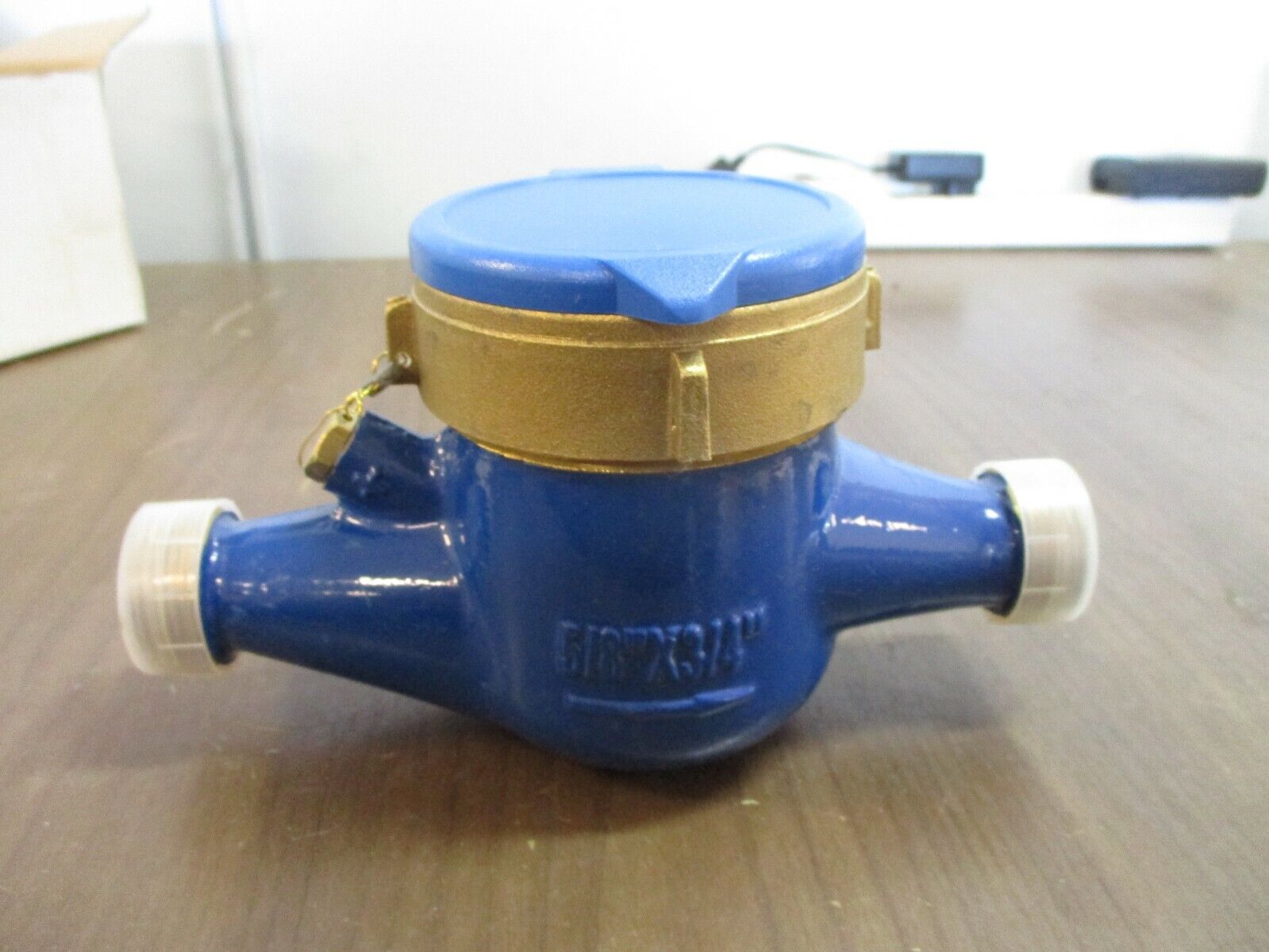 Dwyer Multi-Jet Water Meter WM2-A-C-02 New Surplus