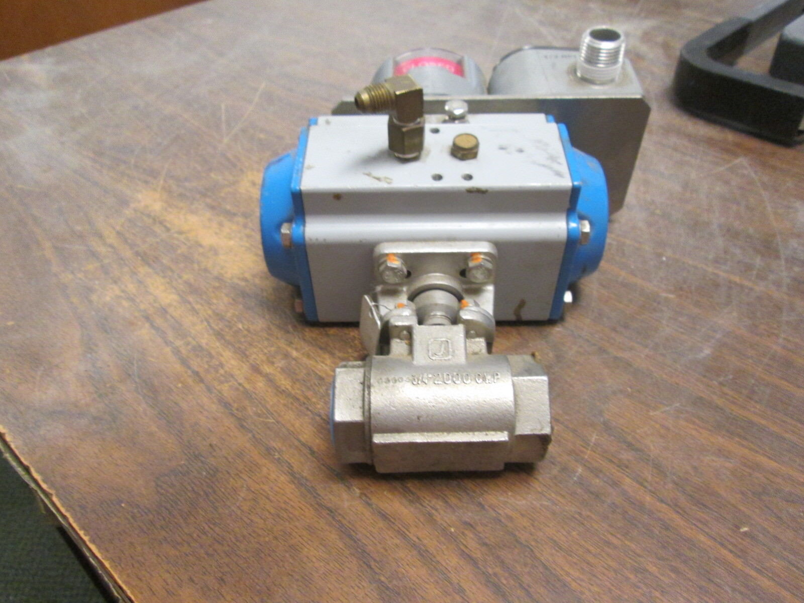 Stone L Eclipse Quartz Valve w/ Actuator EN33C02KA 0.3A 8-125VDC Used