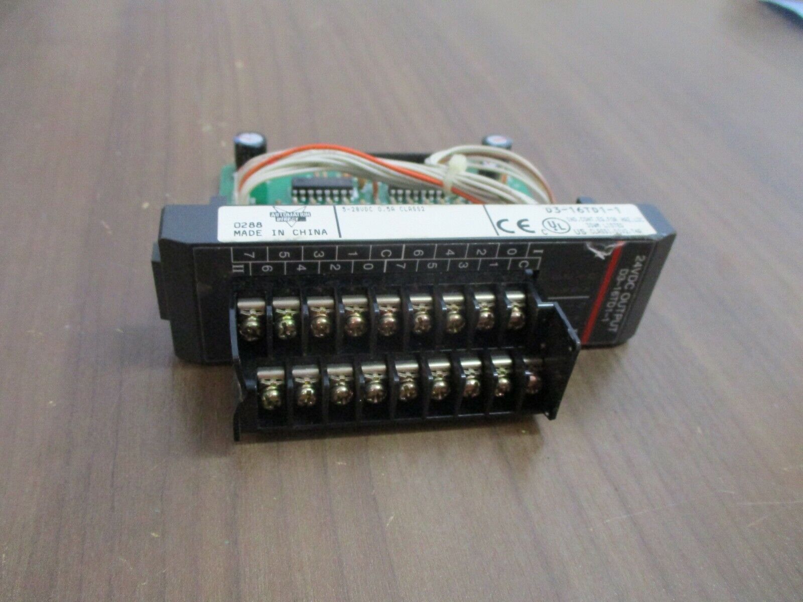 Automation Direct Output Module D3-16TD1-1 5-28VDC 0.5A *No Terminal Cover* Used
