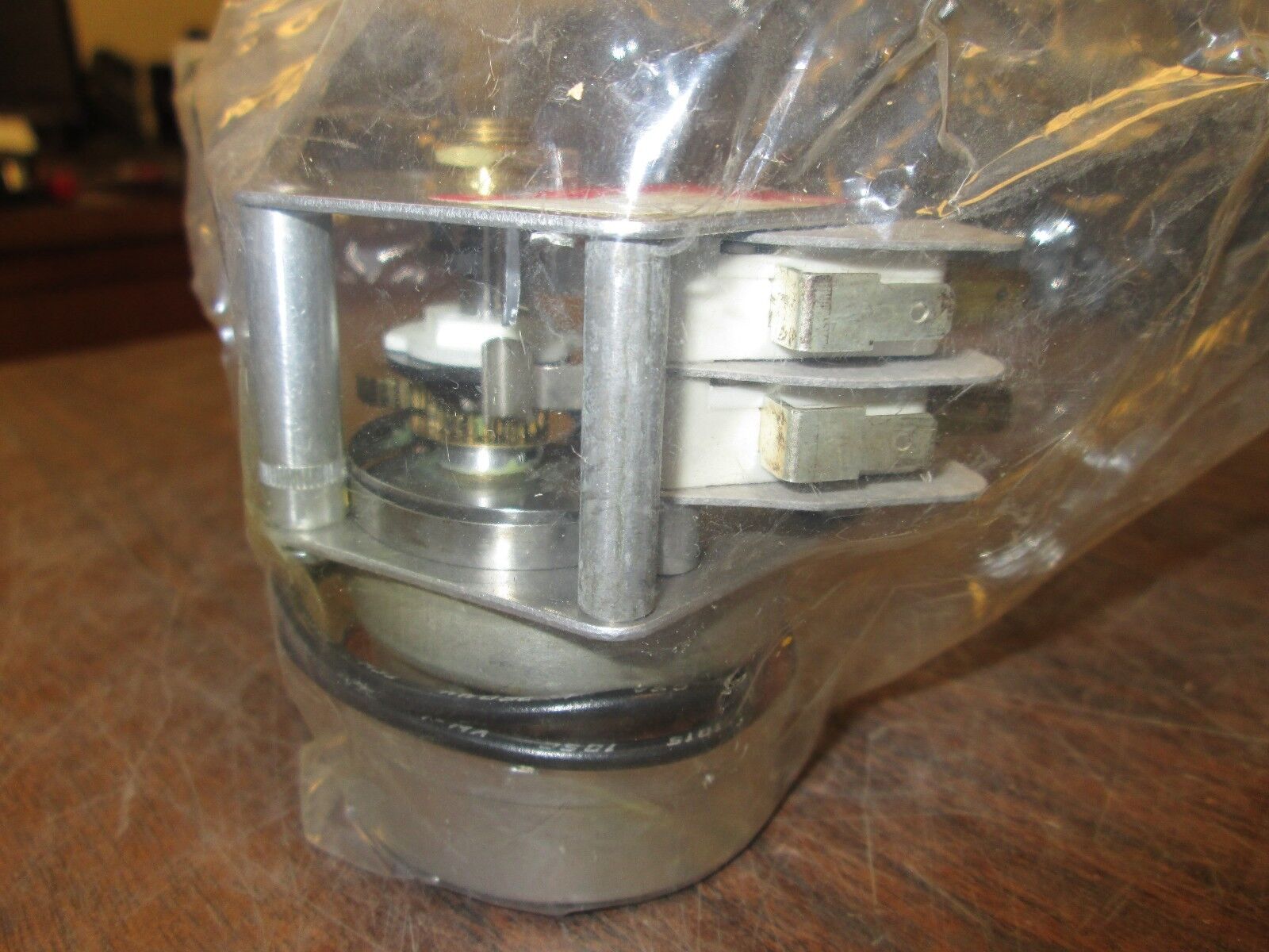 Precision Timer Co. Timer DRF 24537 120V 60Hz 90Sec New Surplus