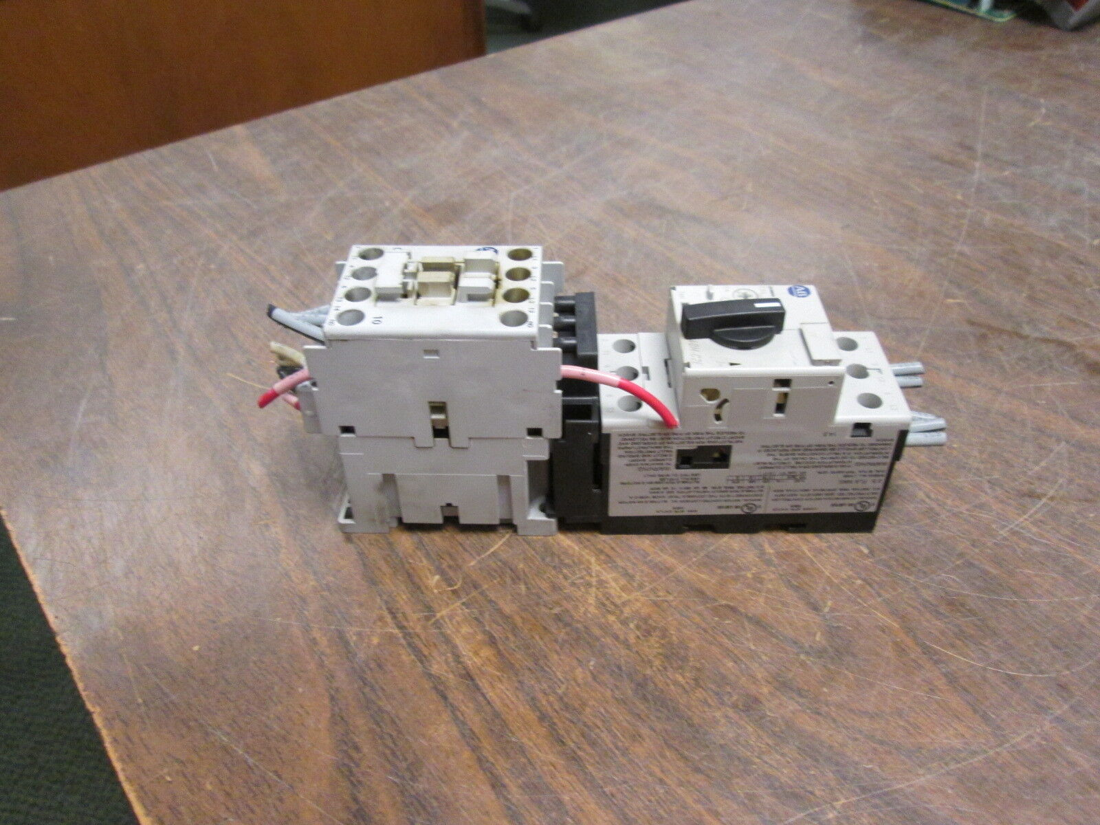 Allen-Bradley Starter 100-C09*10 / 140M-C2E-B25 120V Coil 25A 600V Trip:1.6-2.5A