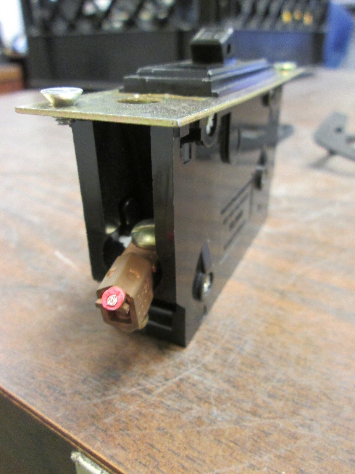 Westinghouse Quicklag-C Circuit Breaker 15A 1P w/ Reset Switch Used